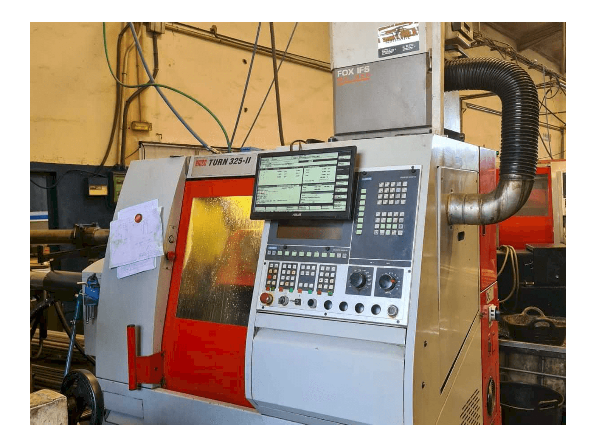 Masina EMCO Turn 325-II eestvaade