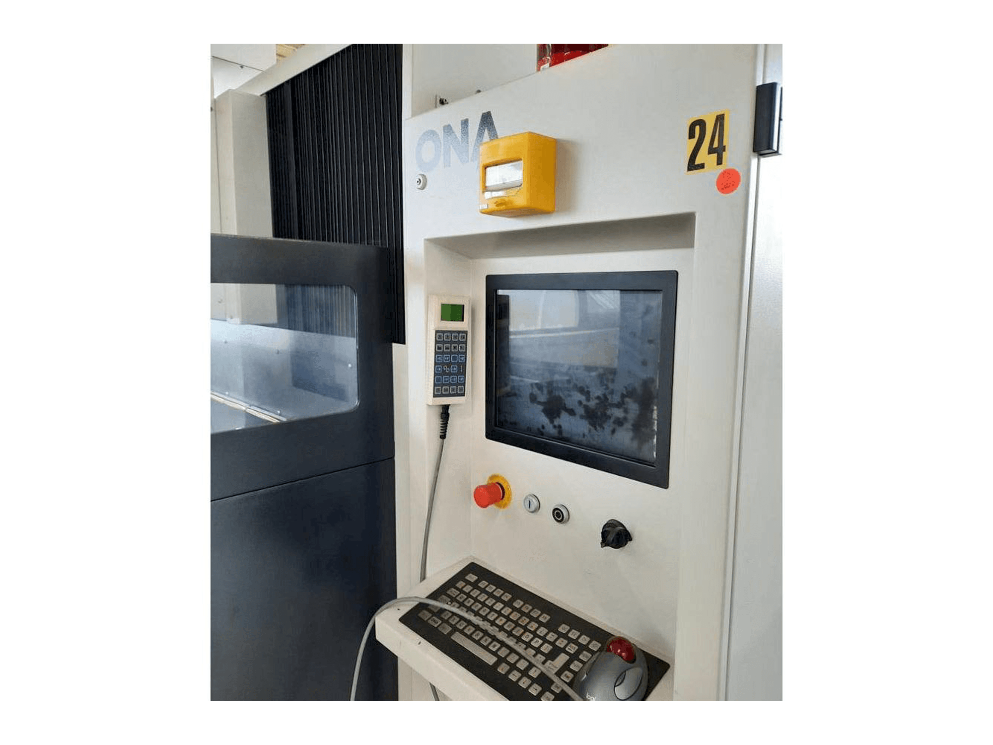 Masina ONA NX4F eestvaade