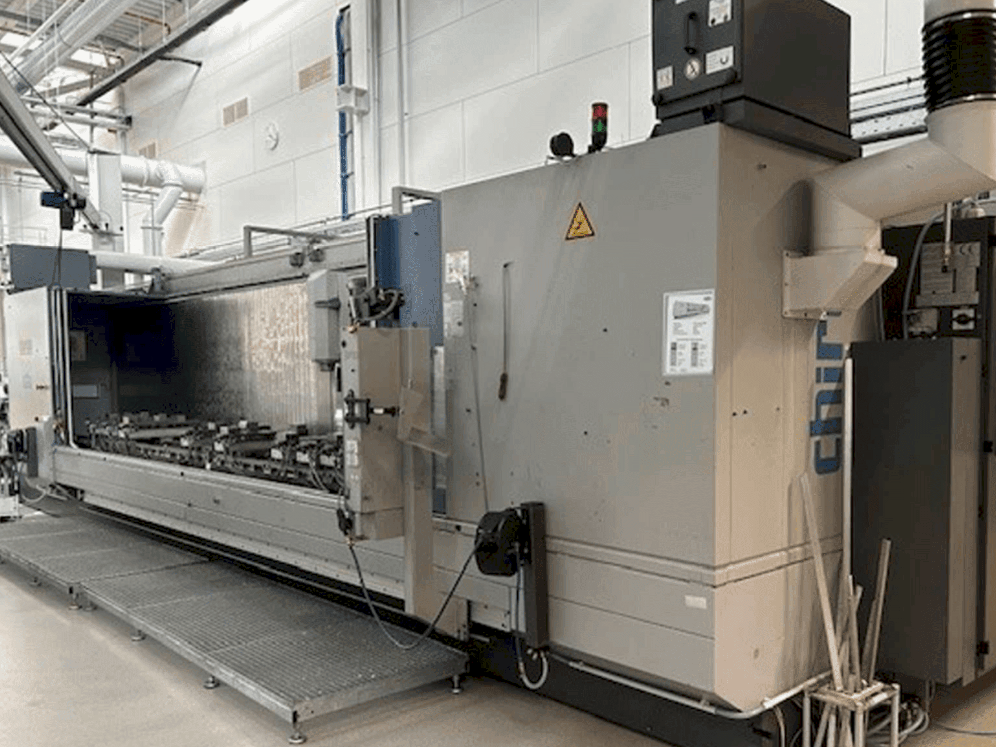 Masina CHIRON Mill 6000 SK eestvaade