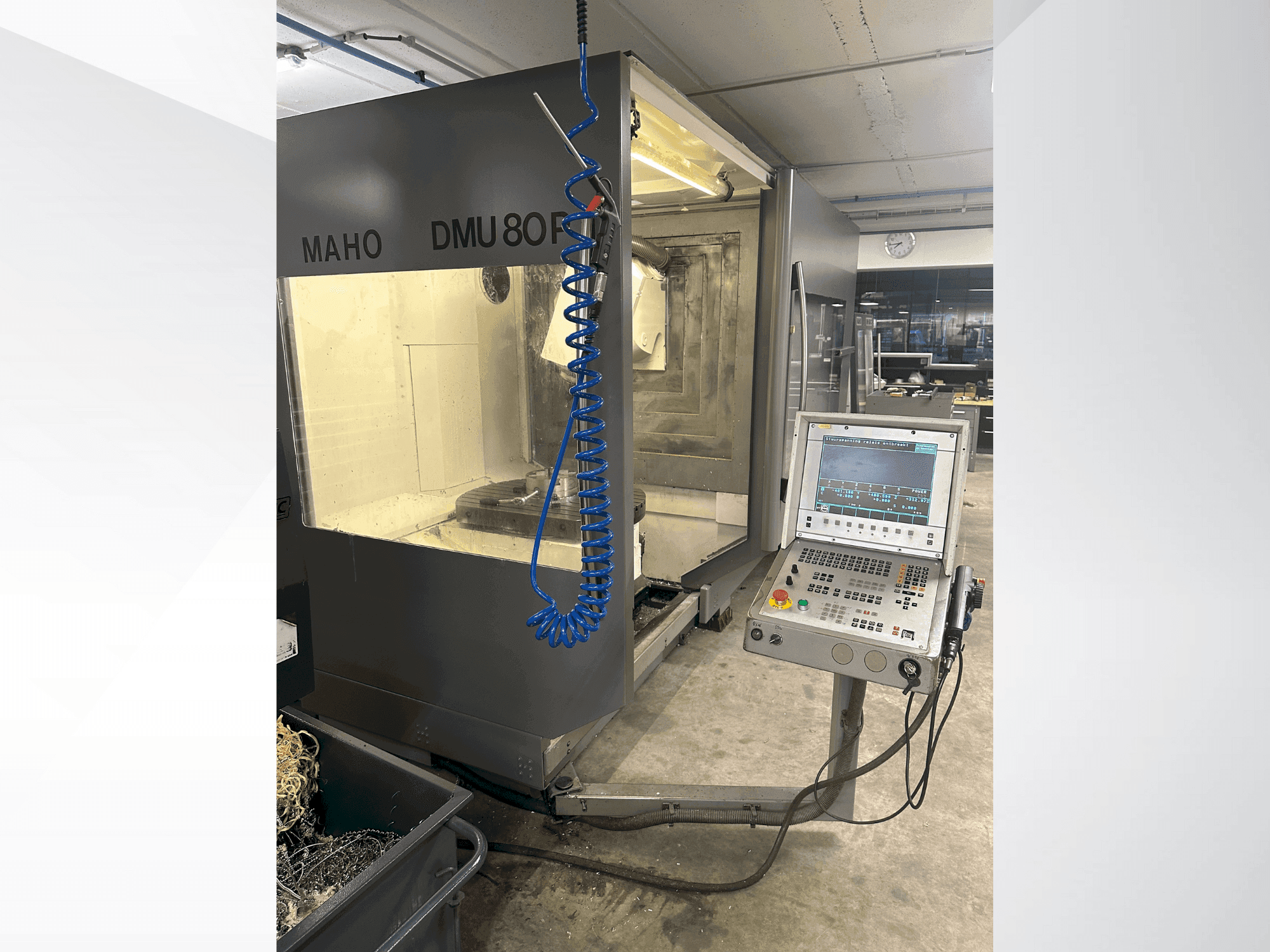 Masina DECKEL MAHO DMU 80P eestvaade