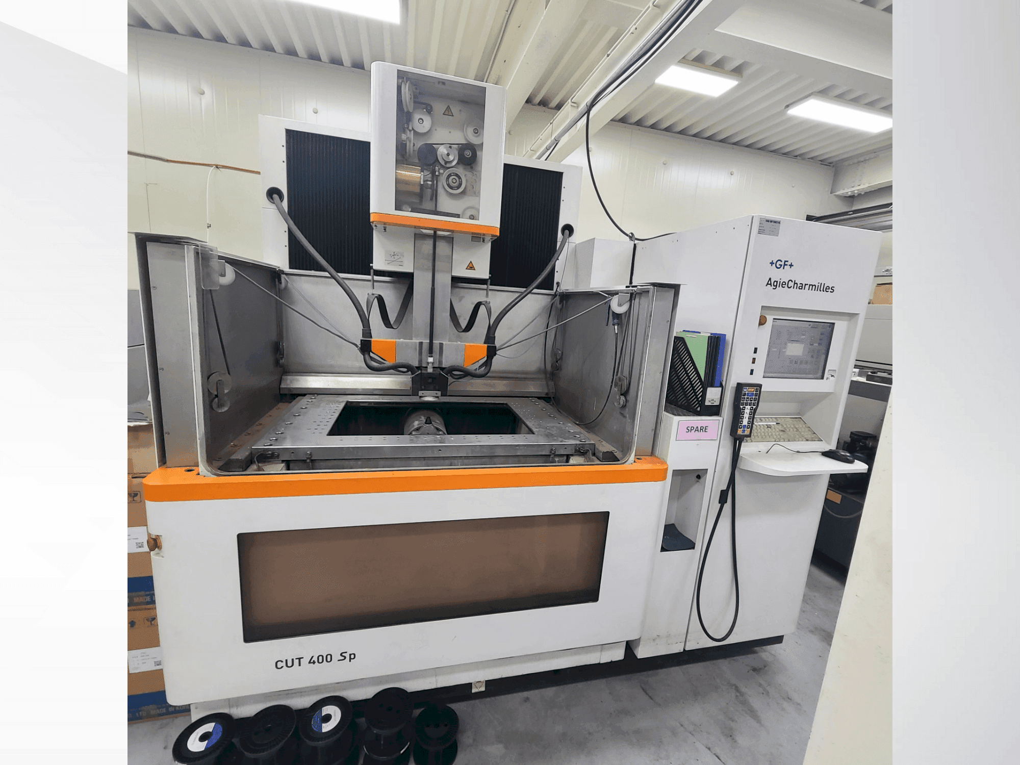 Masina AGIE CUT 400 Sp eestvaade