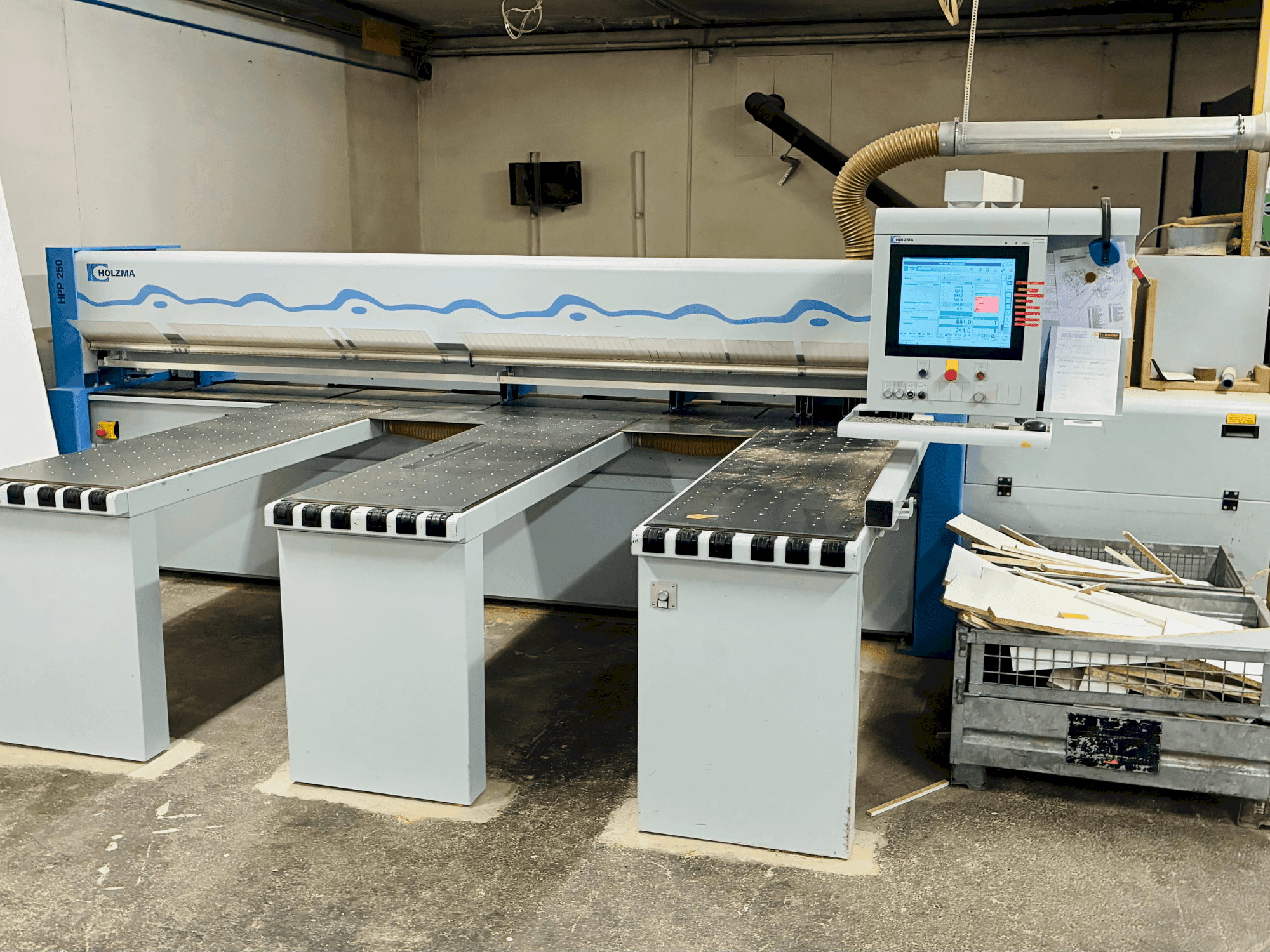 Masina HOLZMA HPP 250/38/38 eestvaade