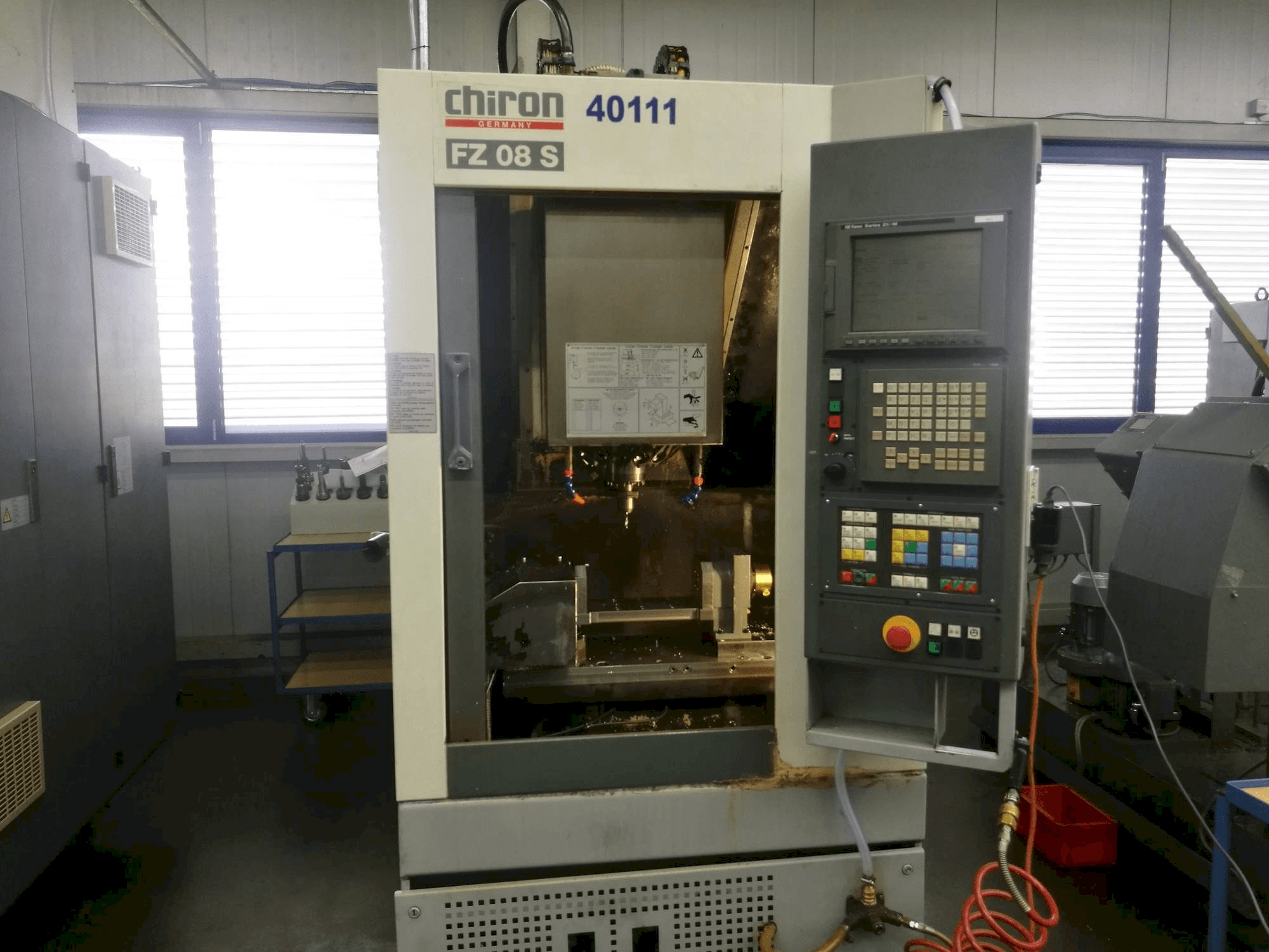 Masina CHIRON FZ08S eestvaade