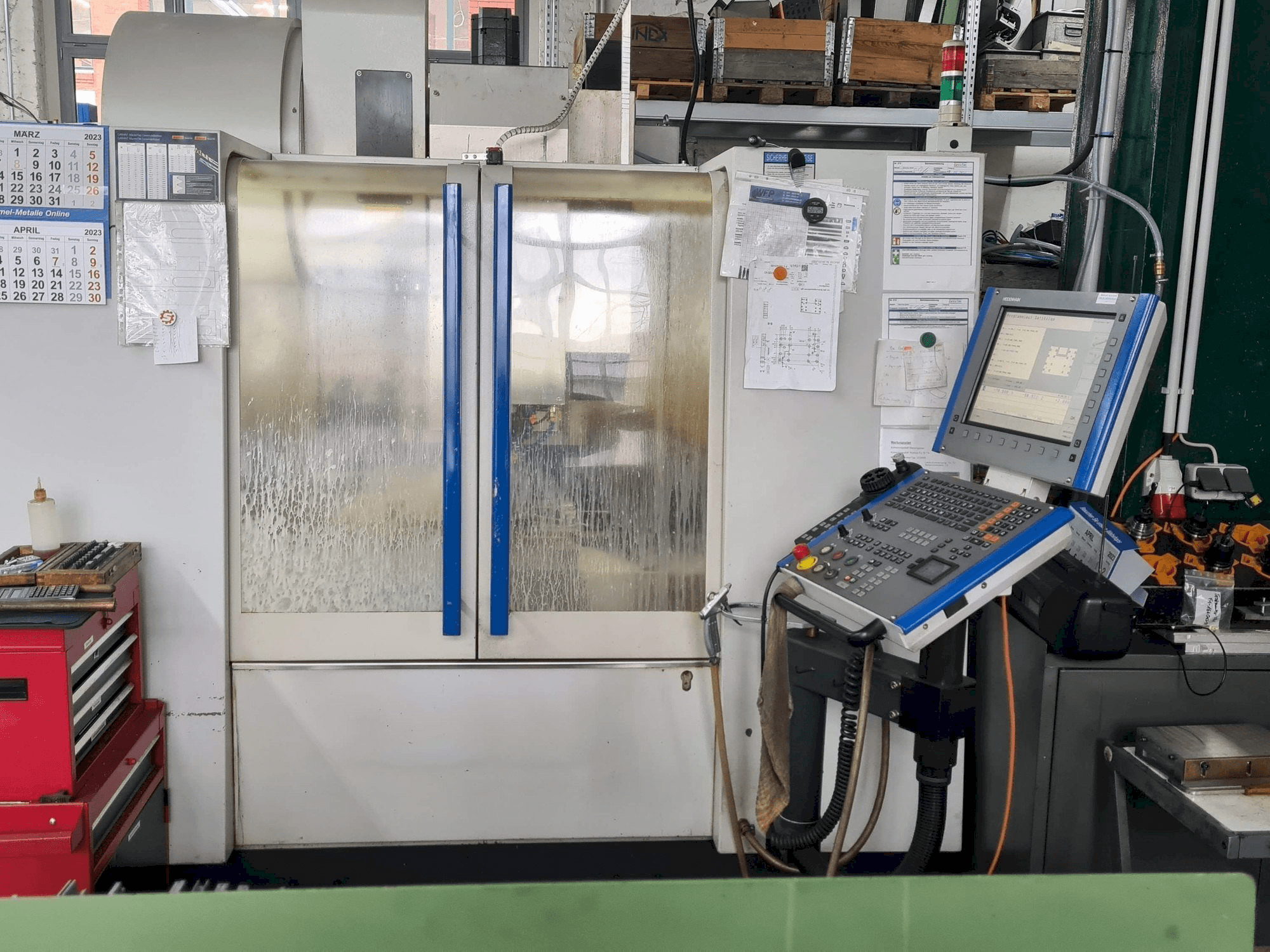 Masina MIKRON VCE600 Pro eestvaade