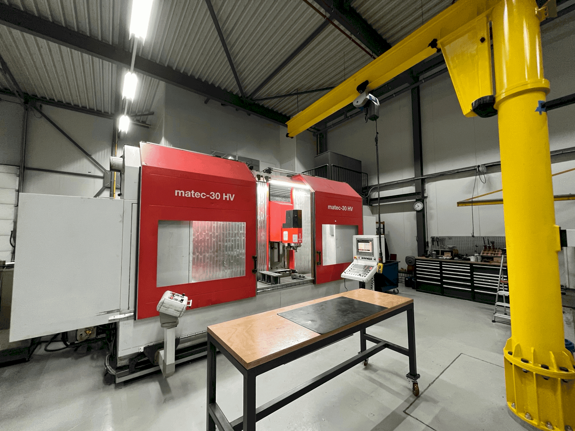 Masina Matec 30-HV eestvaade