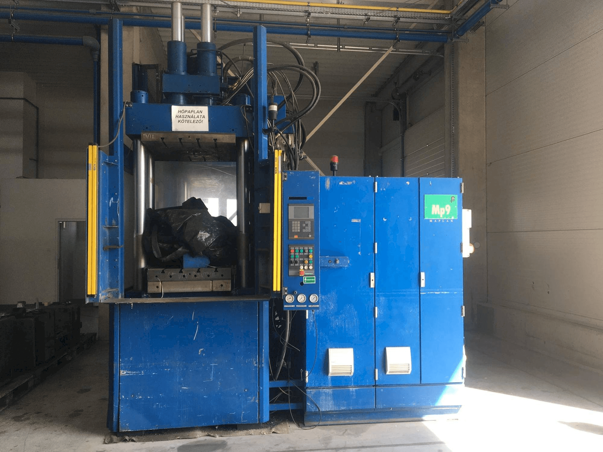 Masina MAPLAN MTF 750/300 eestvaade