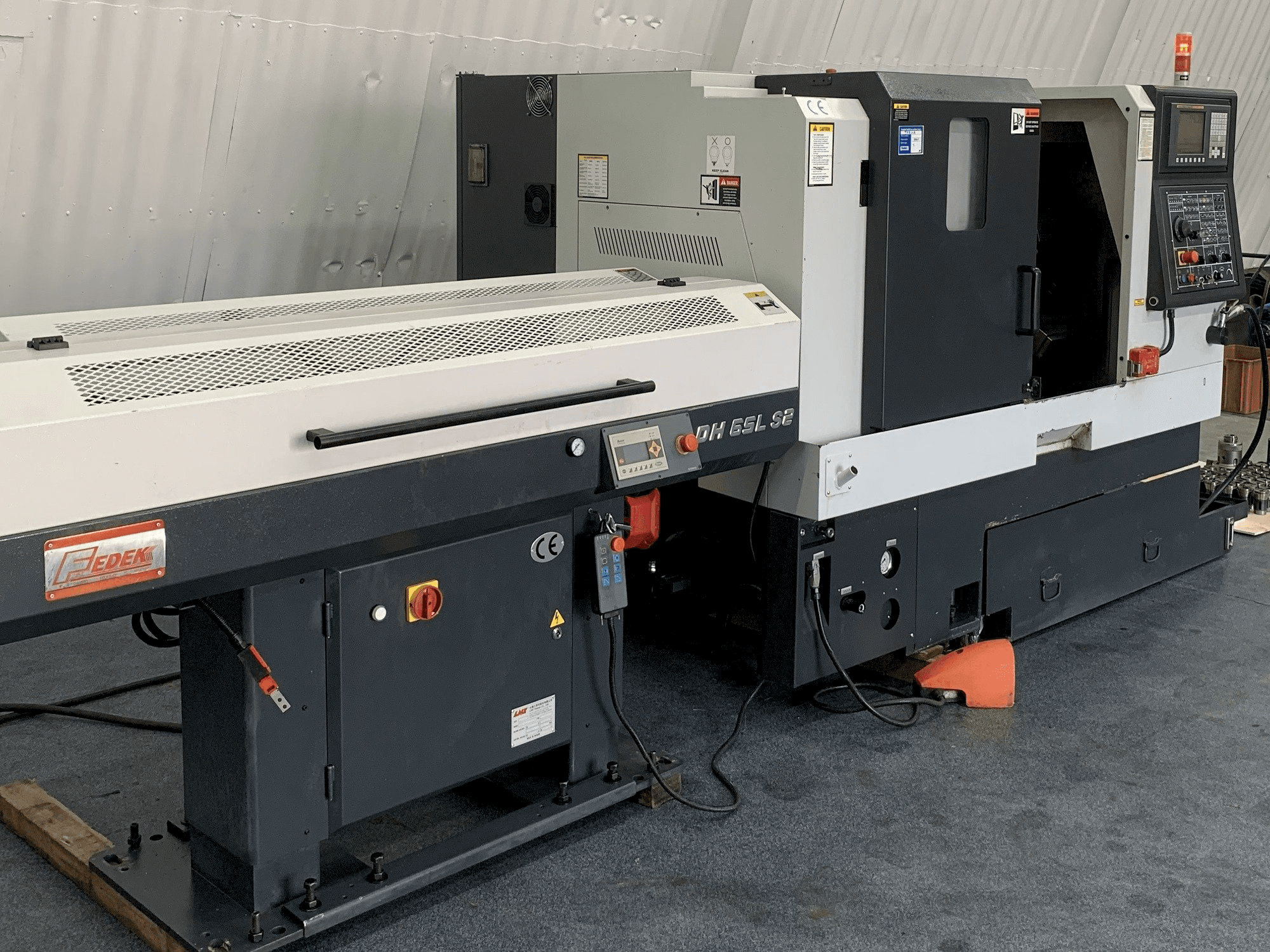 Masina Leadwell T-6 eestvaade