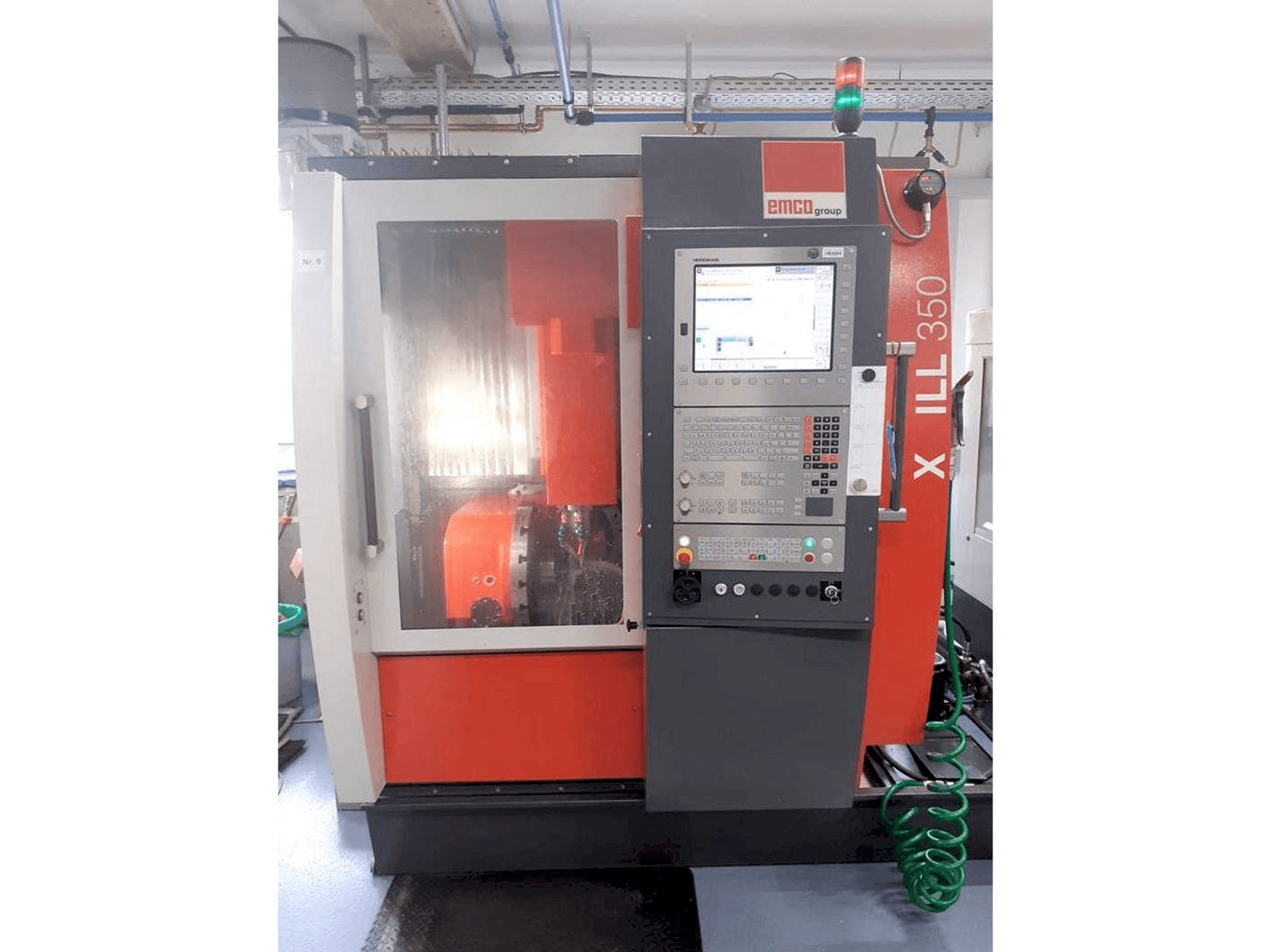 Masina EMCO Maxxmill 350 eestvaade