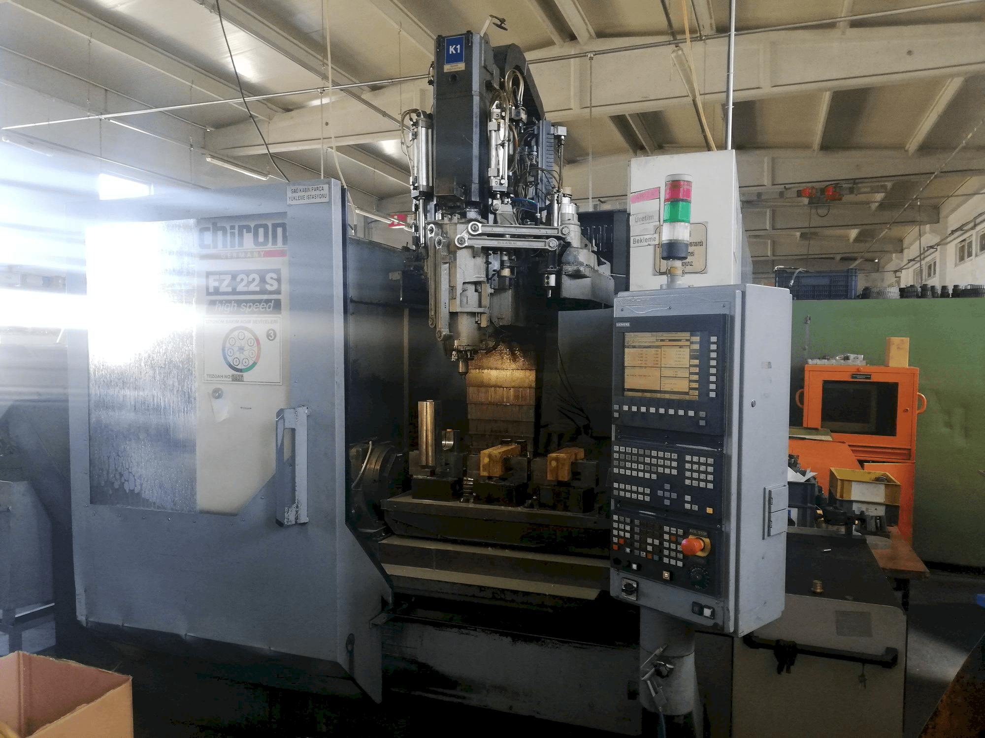 Masina CHIRON FZ 22 S eestvaade