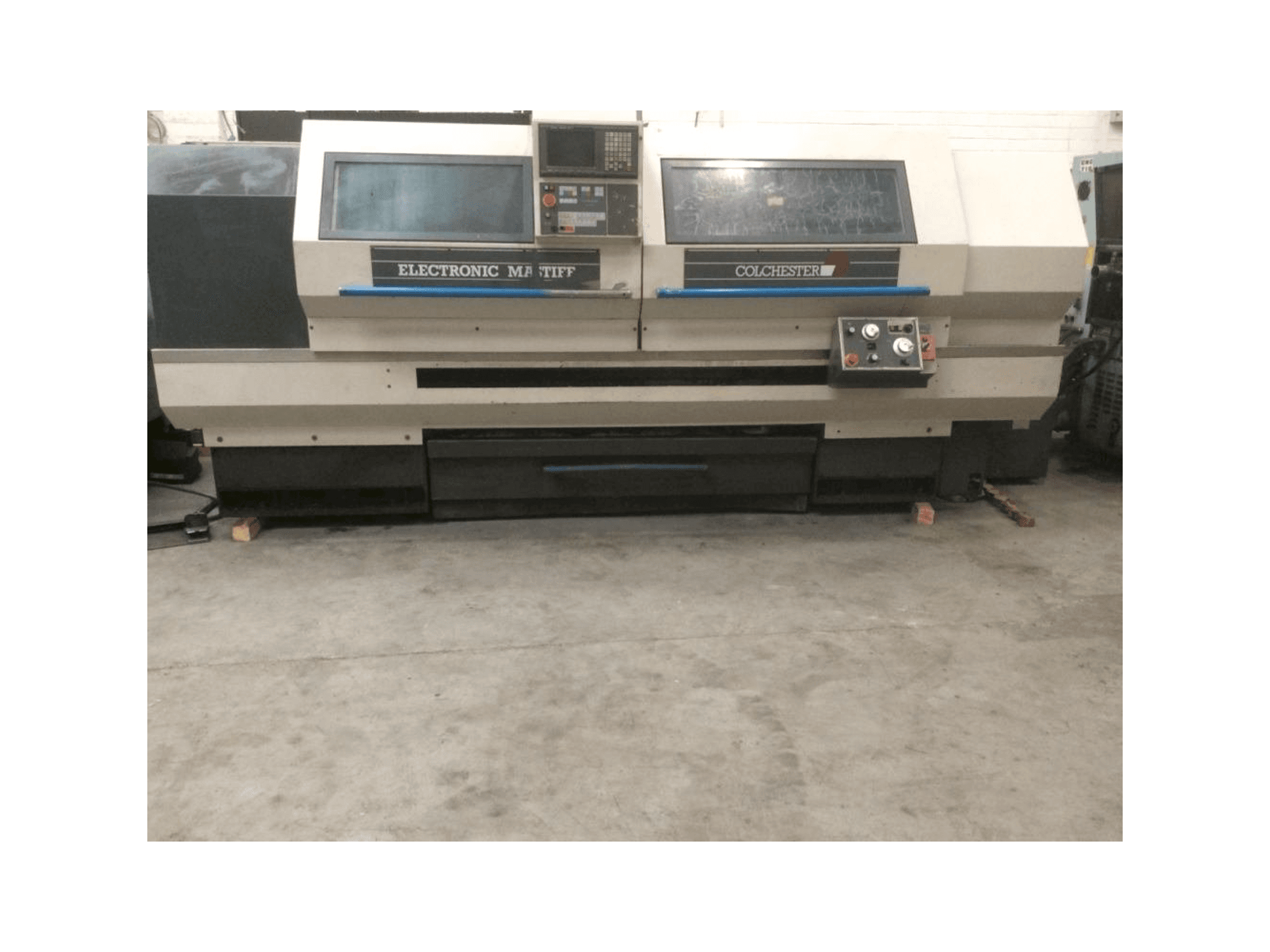 Masina Colchester Electronic Mastiff eestvaade