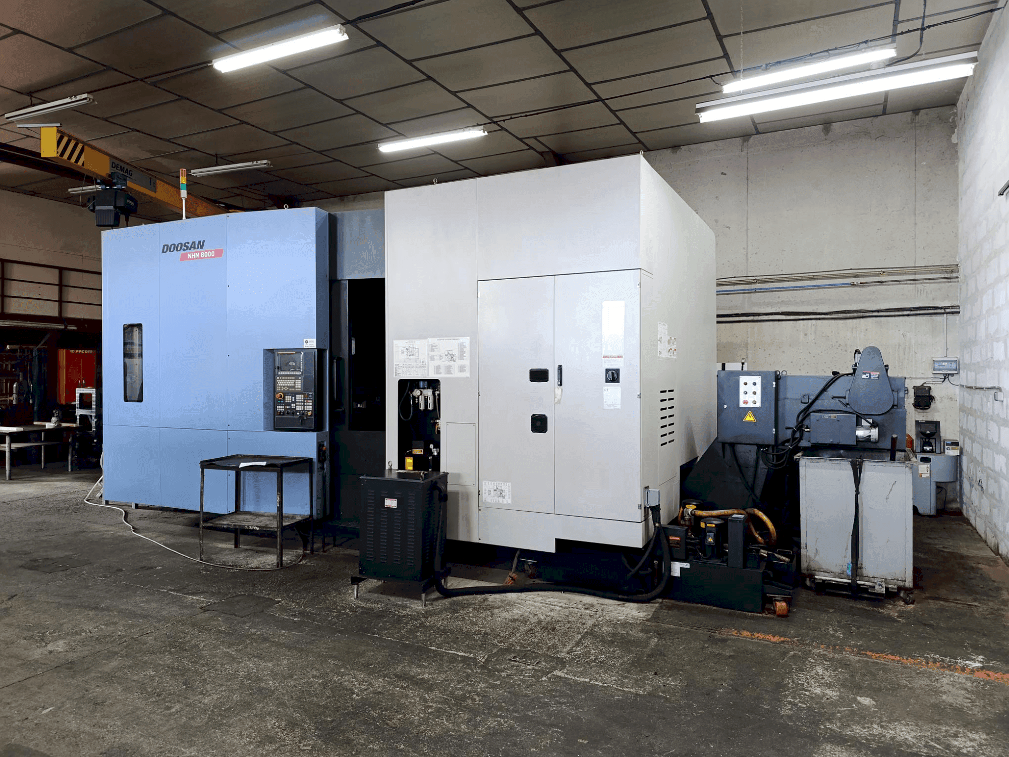 Masina DOOSAN HM 8000 eestvaade