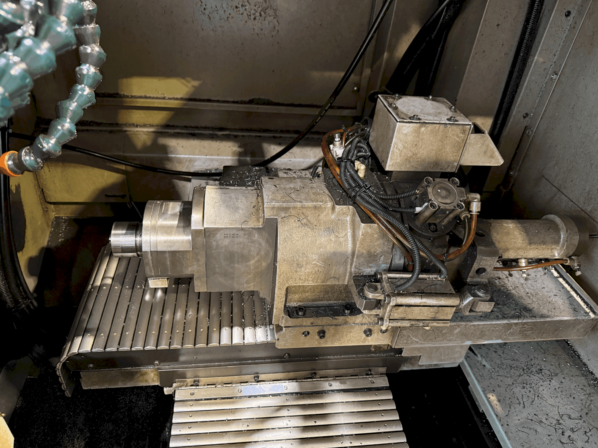 Masina TSUGAMI HS207 eestvaade