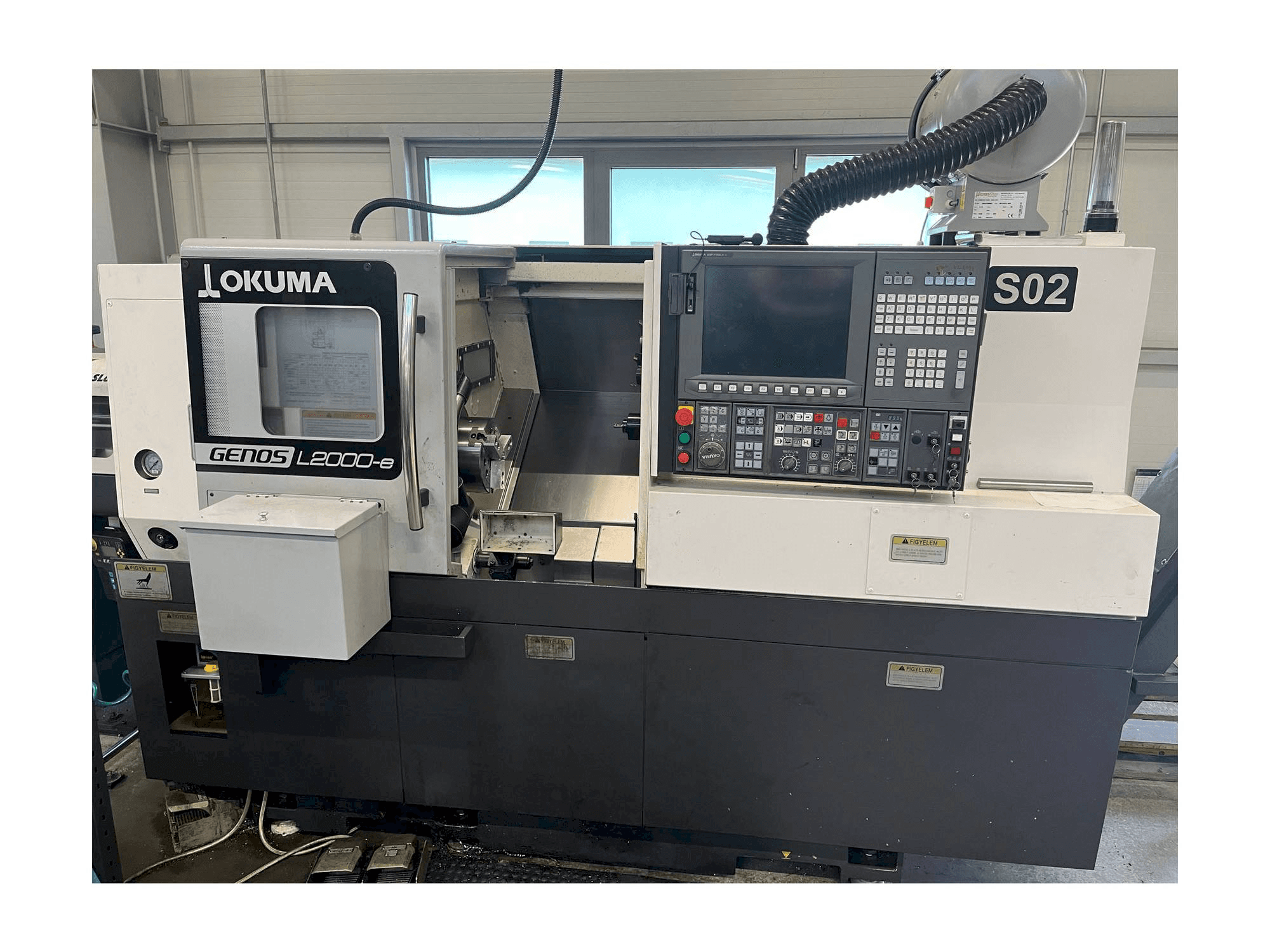 Masina Okuma GENOS L200 eestvaade