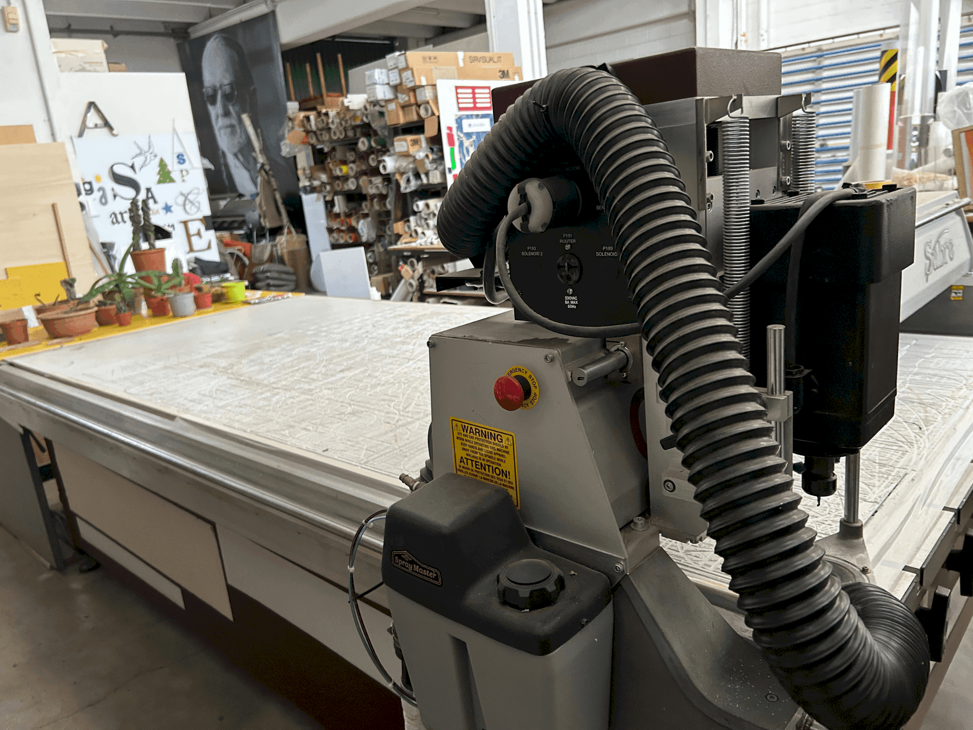 Masina Gerber Sabre 408 eestvaade