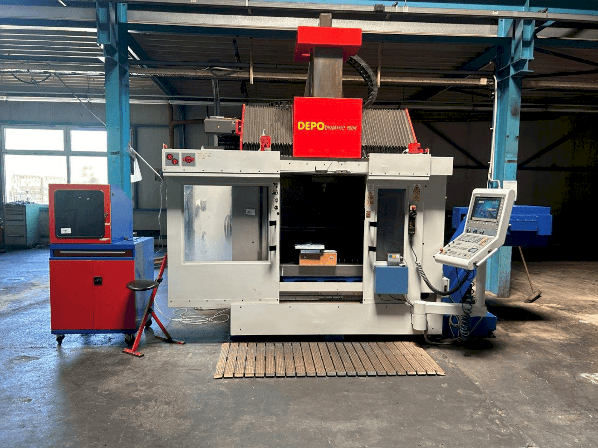 Masina DEPO Dynamic 1009 eestvaade