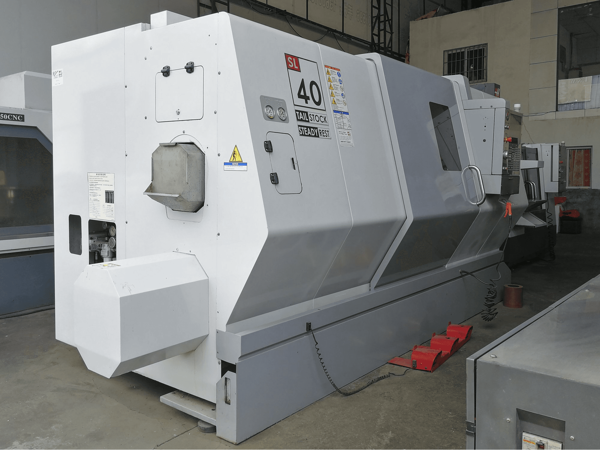 Masinavaade HAAS SL-40 vasakult