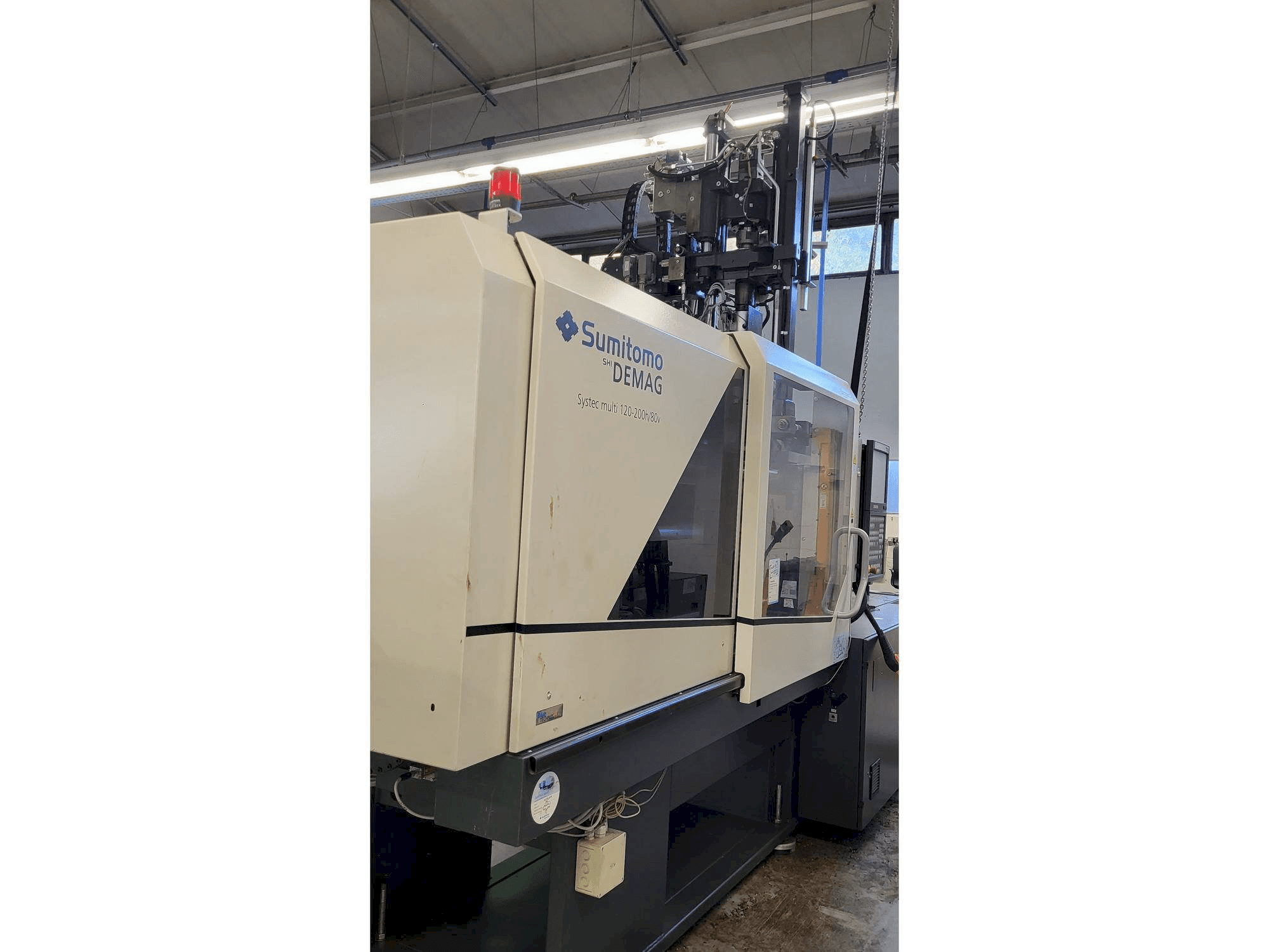 Masina Sumitomo SHI DEMAG Systec Multi 120/470-200h/80V vasaku külje vaade