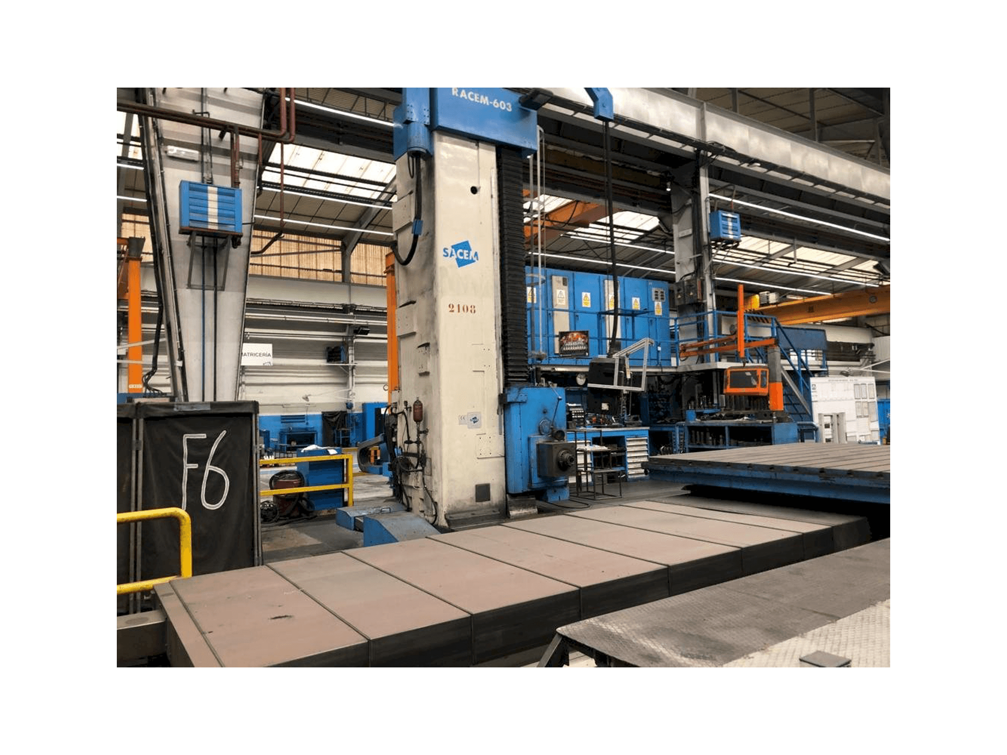 Masina Sacem Racem-603 eestvaade