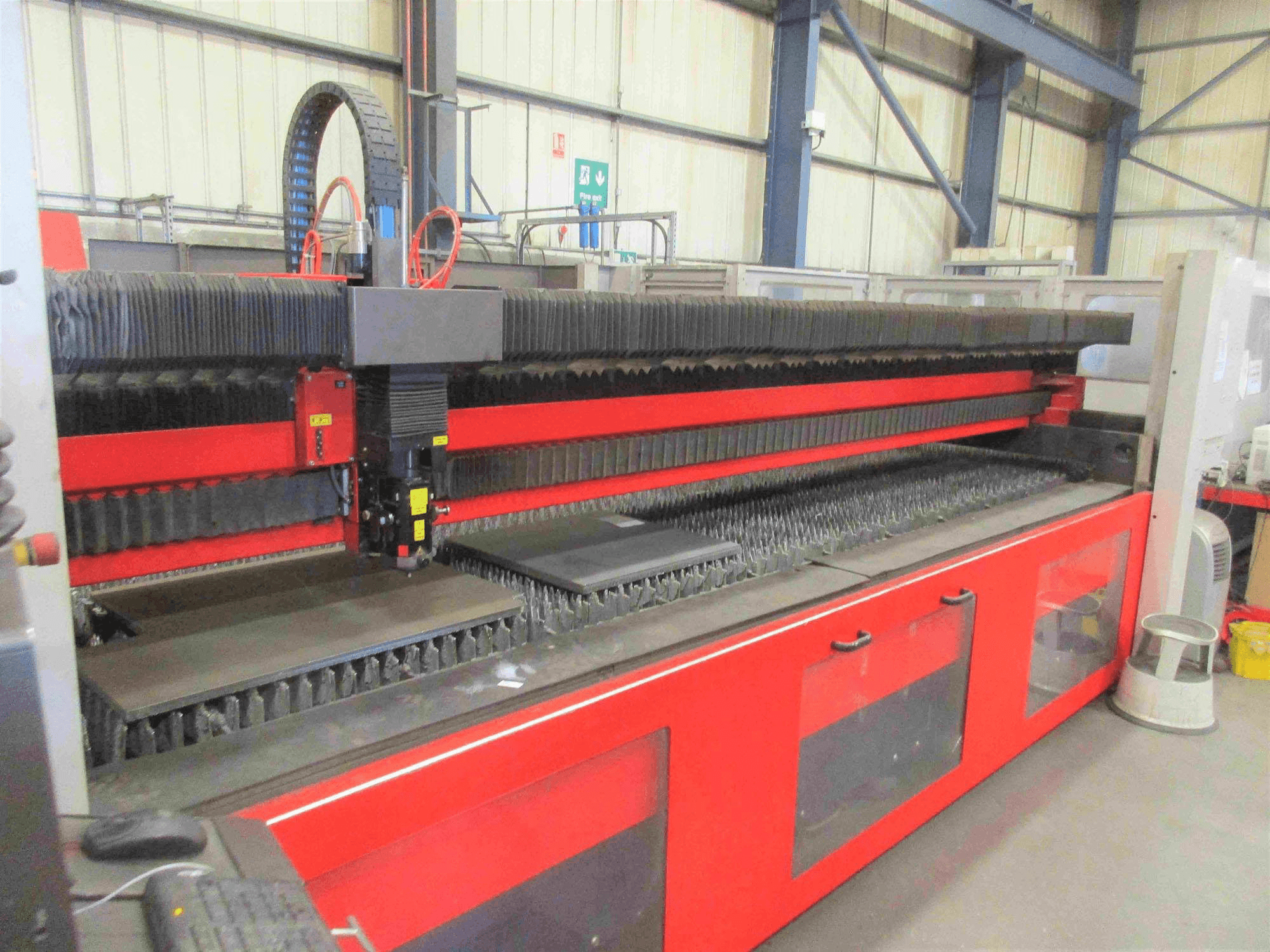 Masina Bystronic Bystar L 4025-65 eestvaade