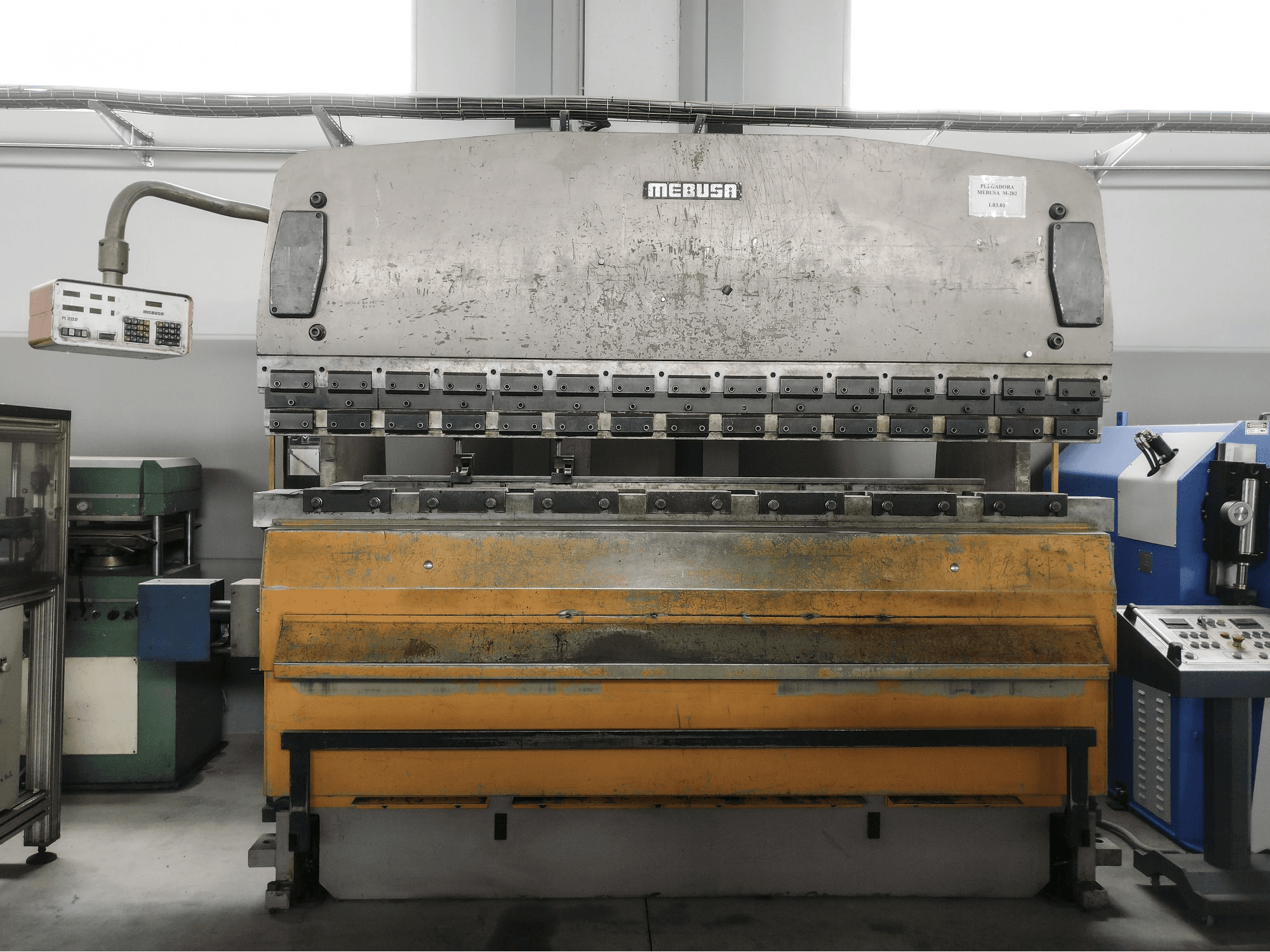 Masina MEBUSA PH-173 eestvaade