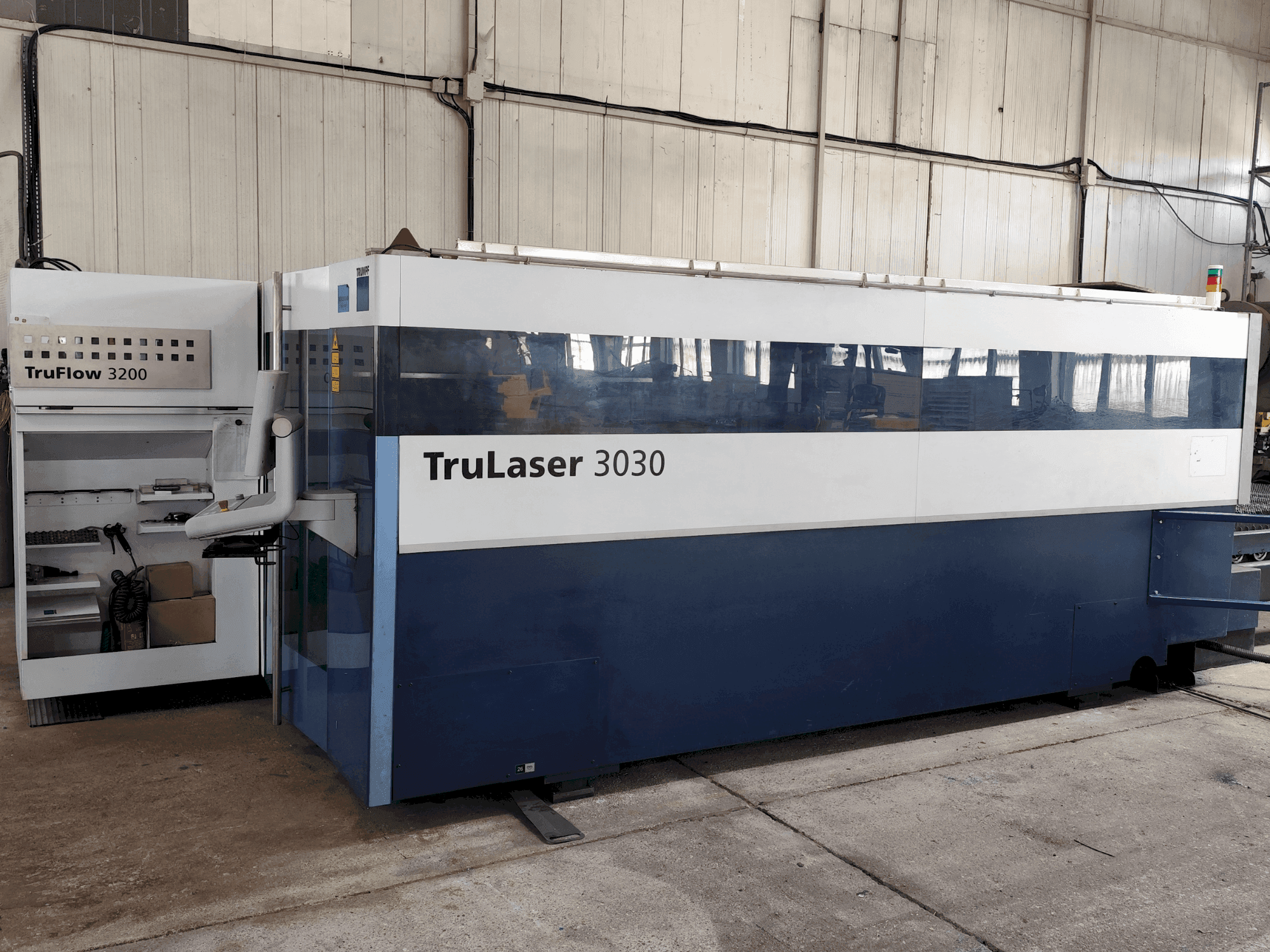 Masina TRUMPF TruLaser 3030 (L20) eestvaade