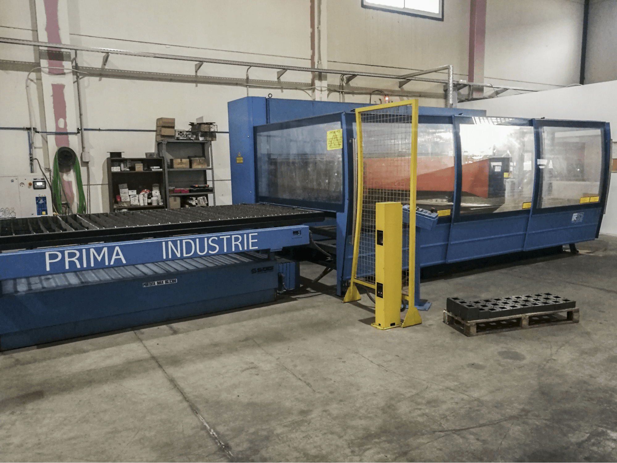 Masina Prima Power Platino 1530 parema külje vaade