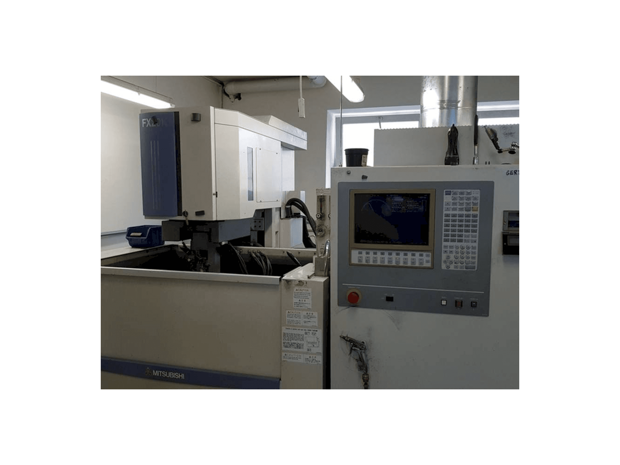 Masina Mitsubishi FX 20 eestvaade