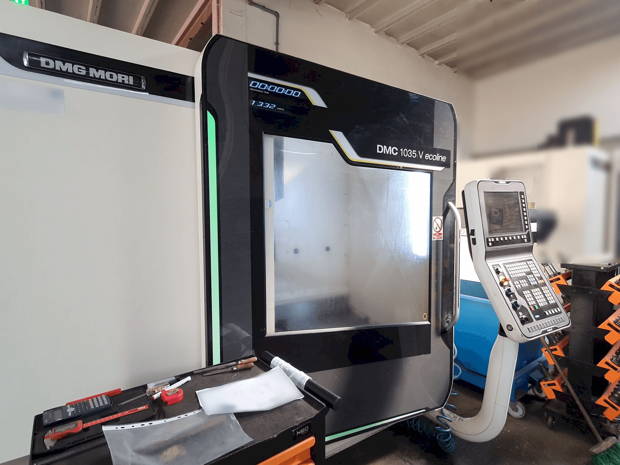 Masina DMG MORI DMC 1035V Ecoline eestvaade