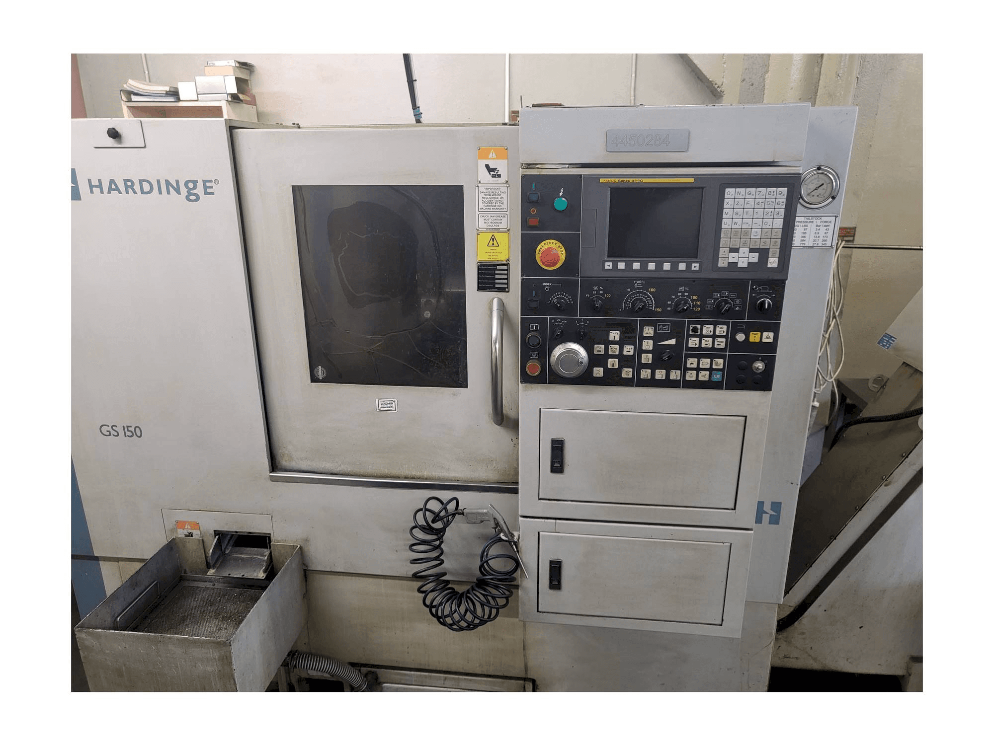 Masina HARDINGE GS-150 eestvaade