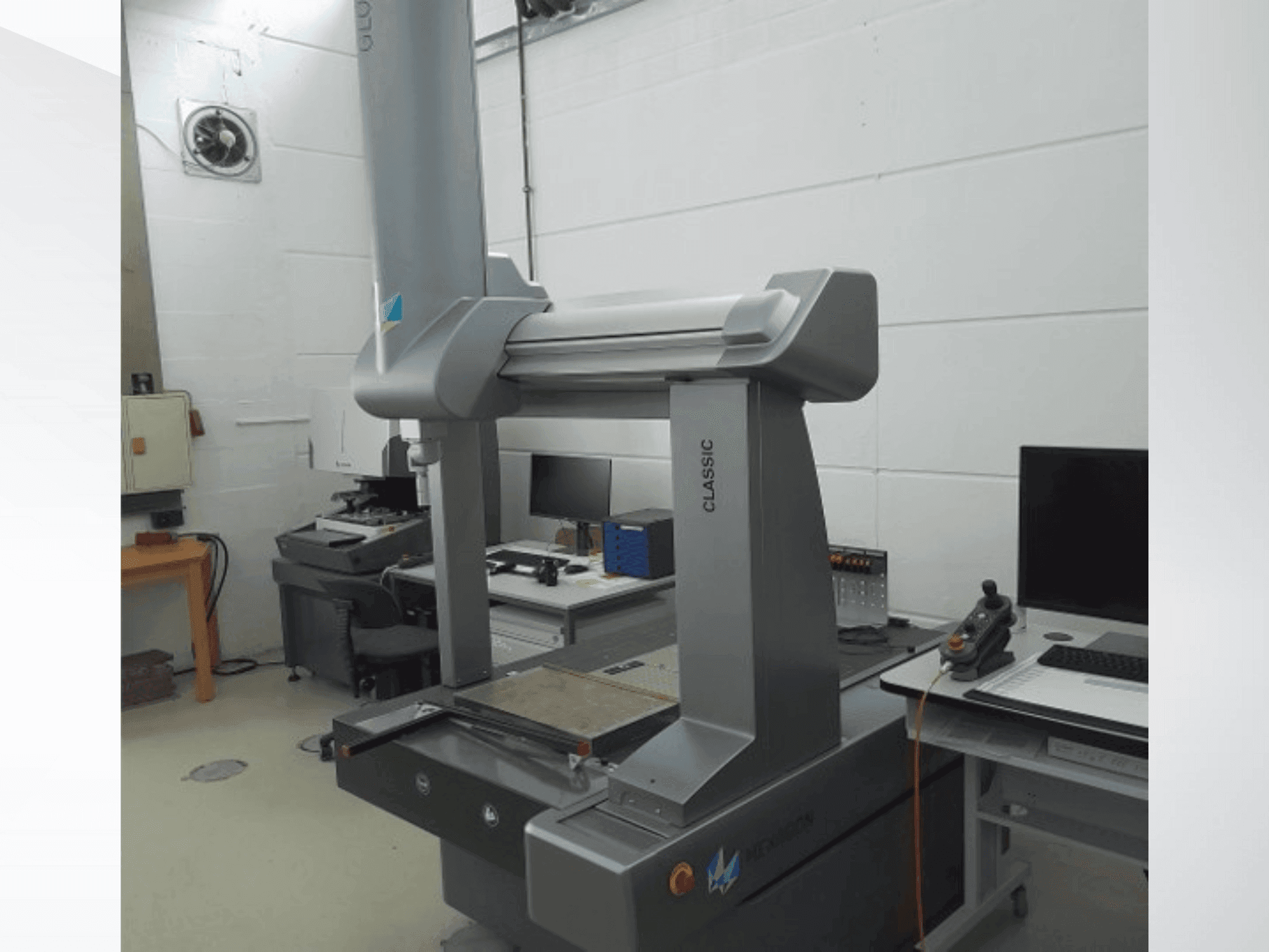 Masina Hexagon GLOBAL CLASSIC eestvaade