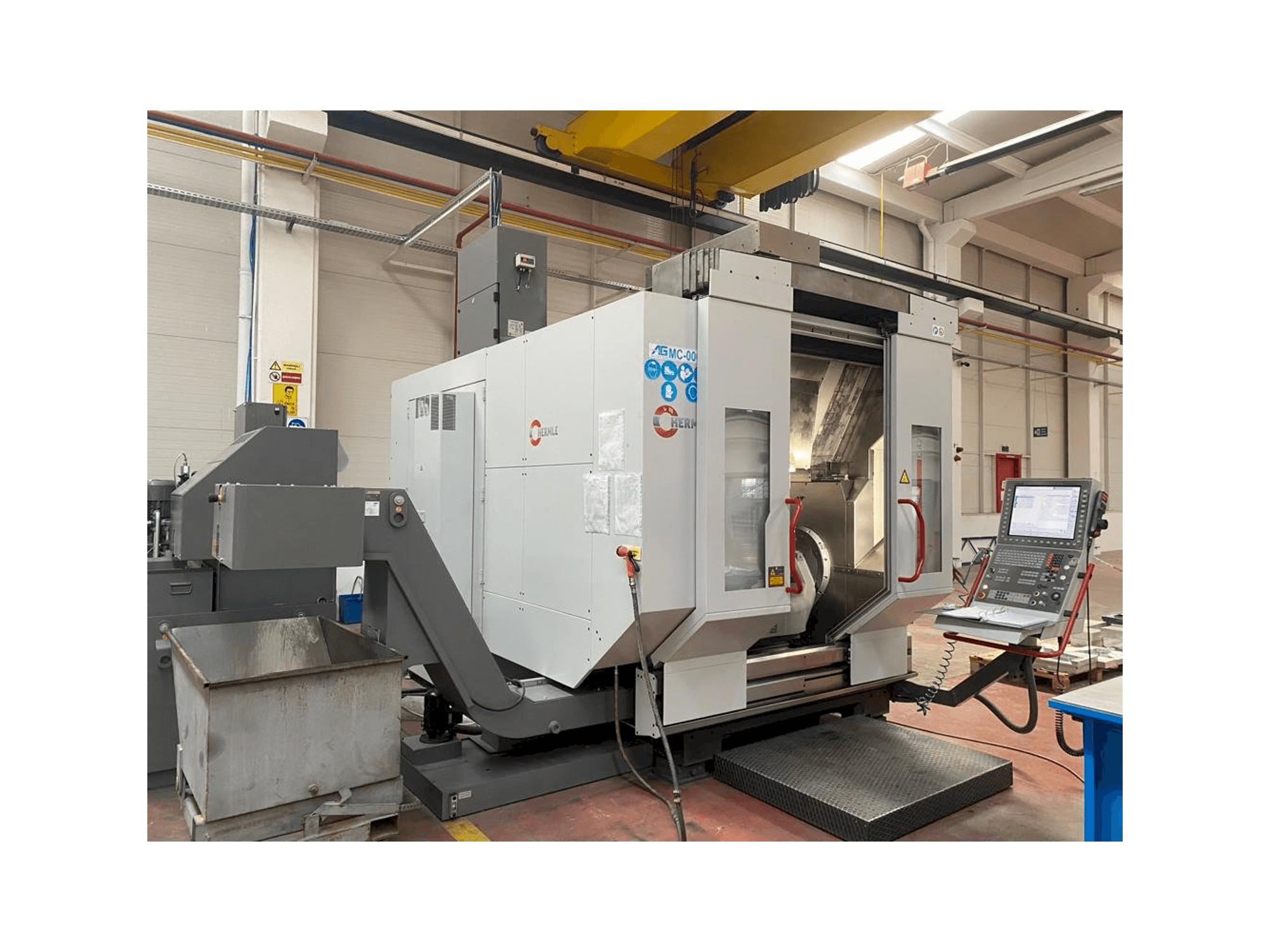 Masina HERMLE C42u-mt eestvaade