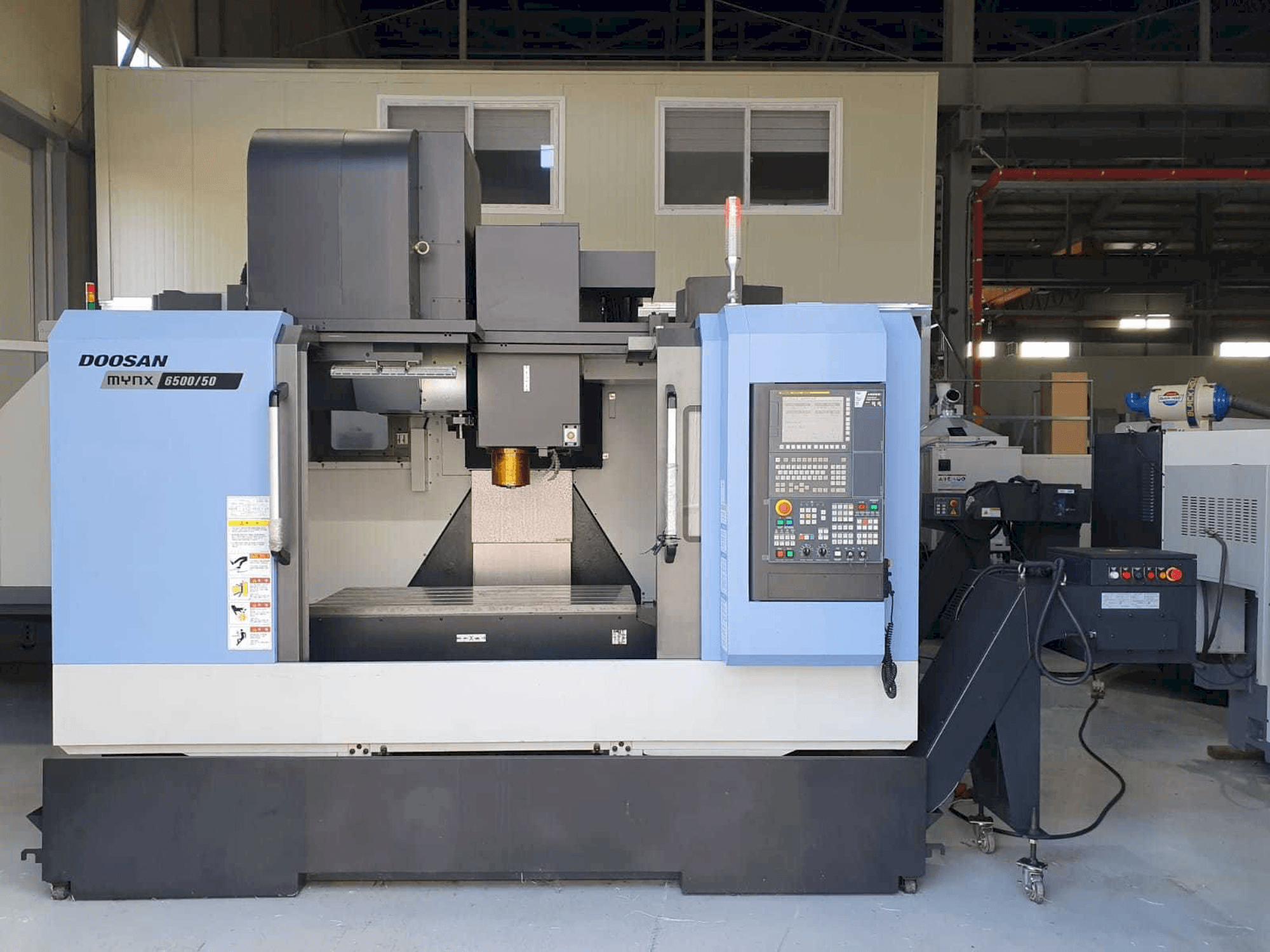 Masina Doosan Mynx 6500/50 eestvaade