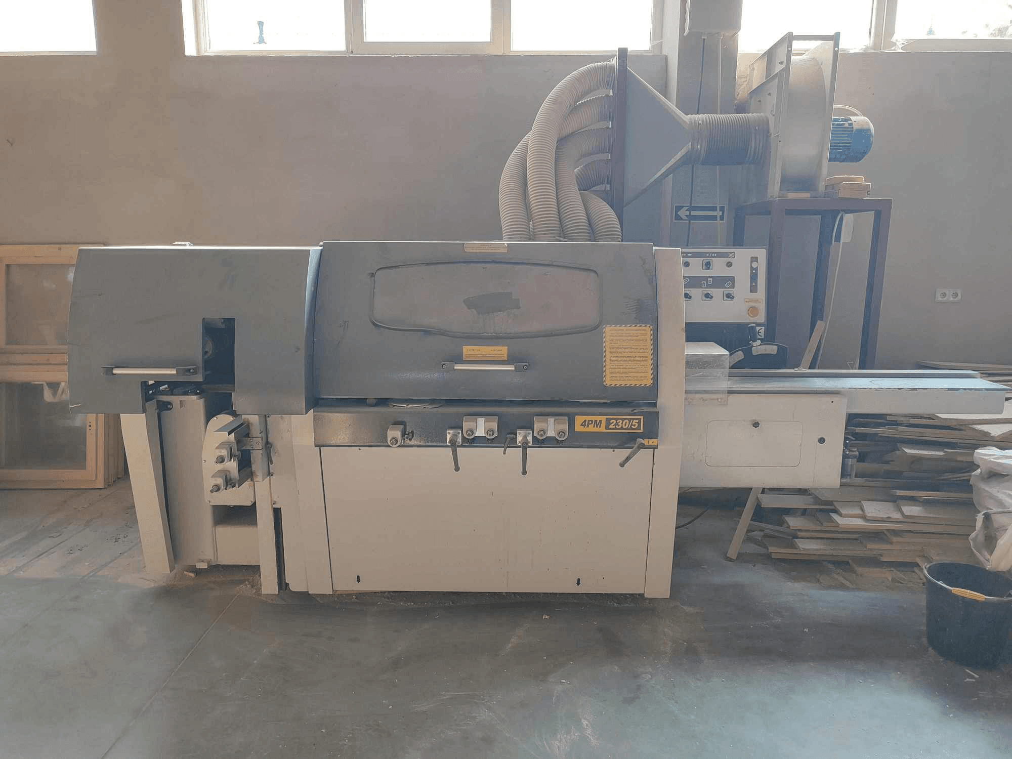 Masina HASKOVO 4PM-230/5 eestvaade