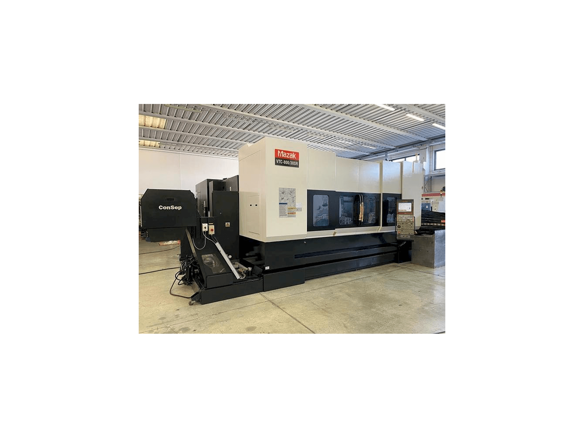 Masina Mazak VTC 800/30 SR eestvaade