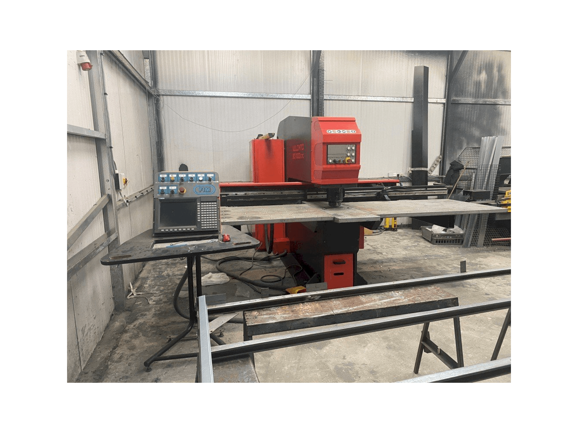 Masina FIM Vulcano 30/1000CNC eestvaade