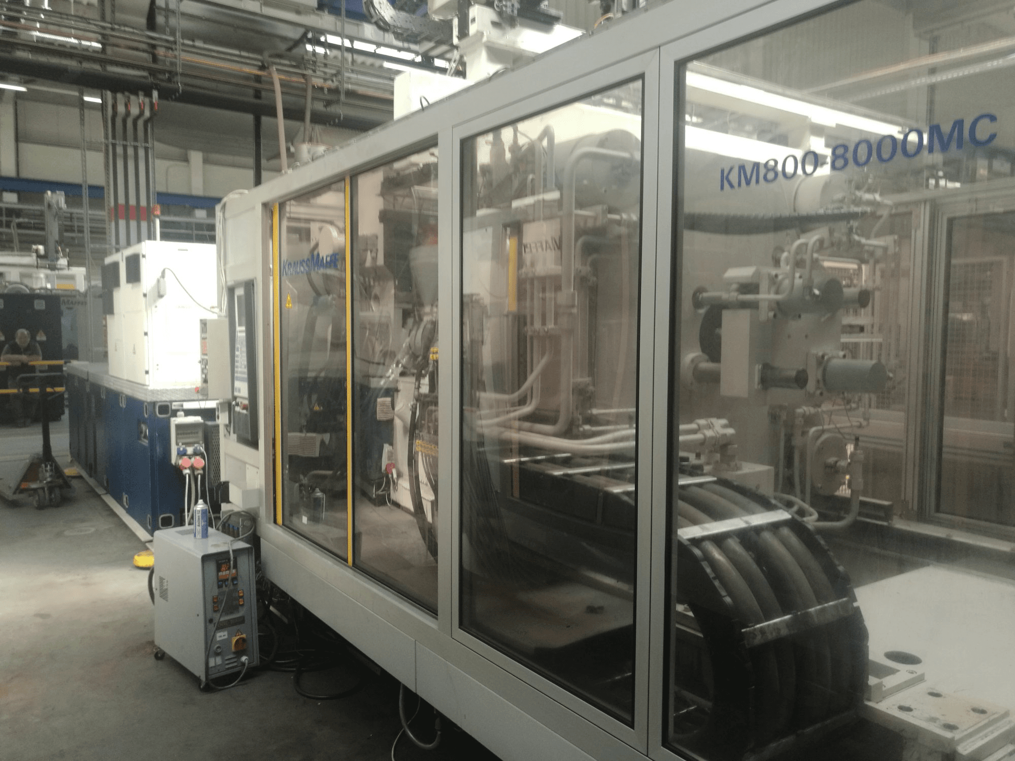 Masinavaade Krauss Maffei 800-8000 MC paremalt