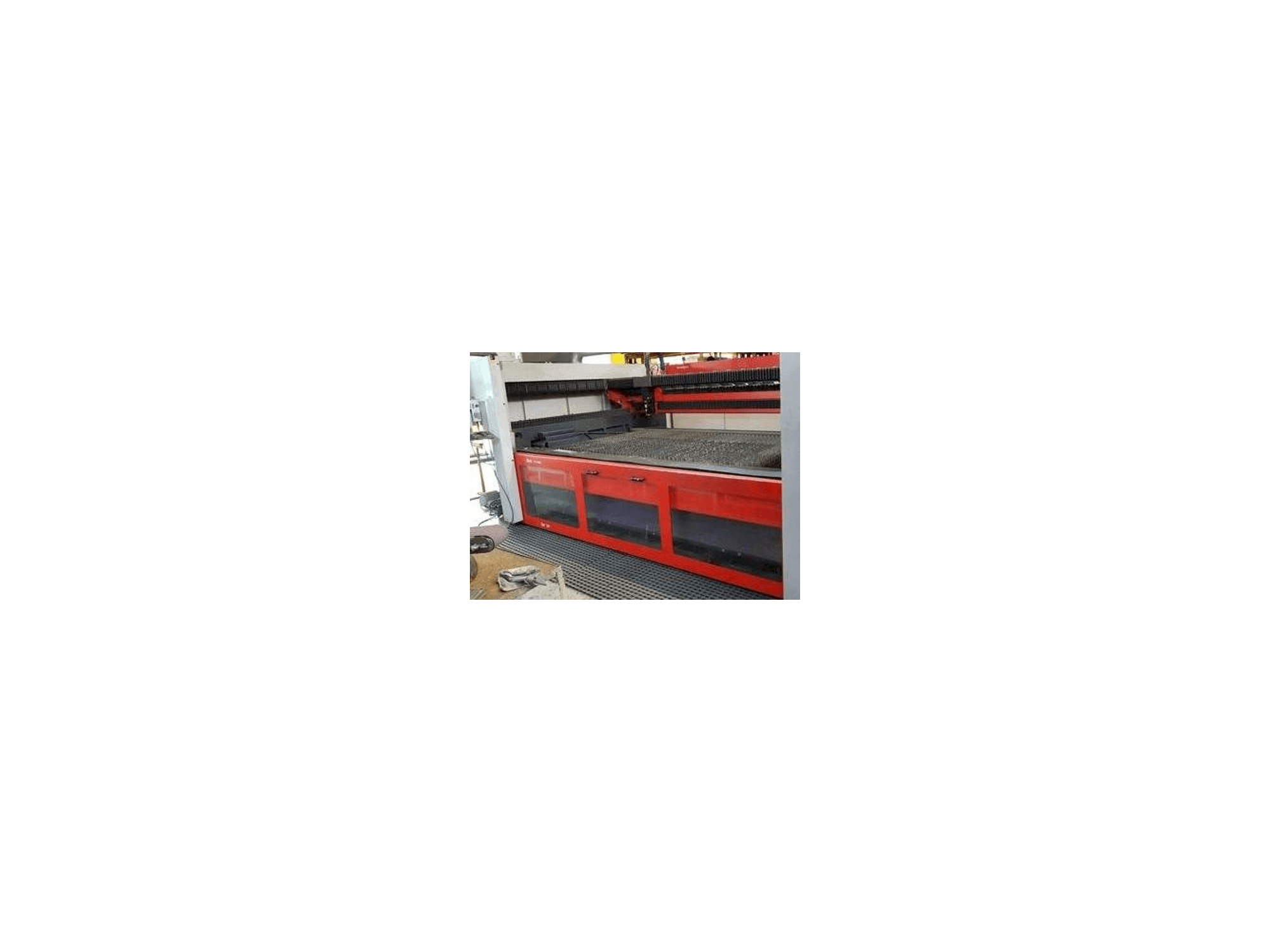 Masina Bystronic Bystar II 3015 eestvaade