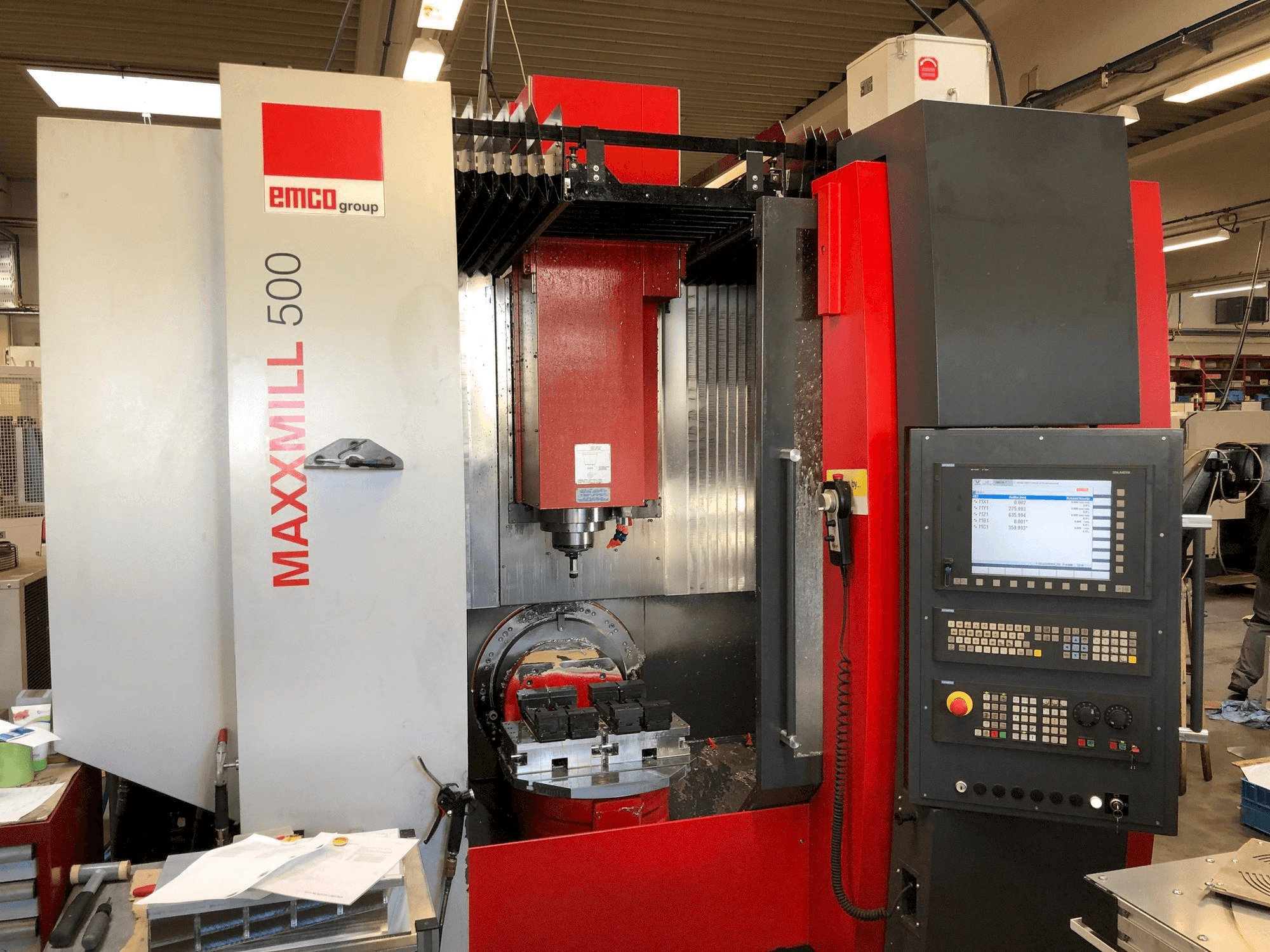 Masina EMCO MAXXMILL 500 eestvaade