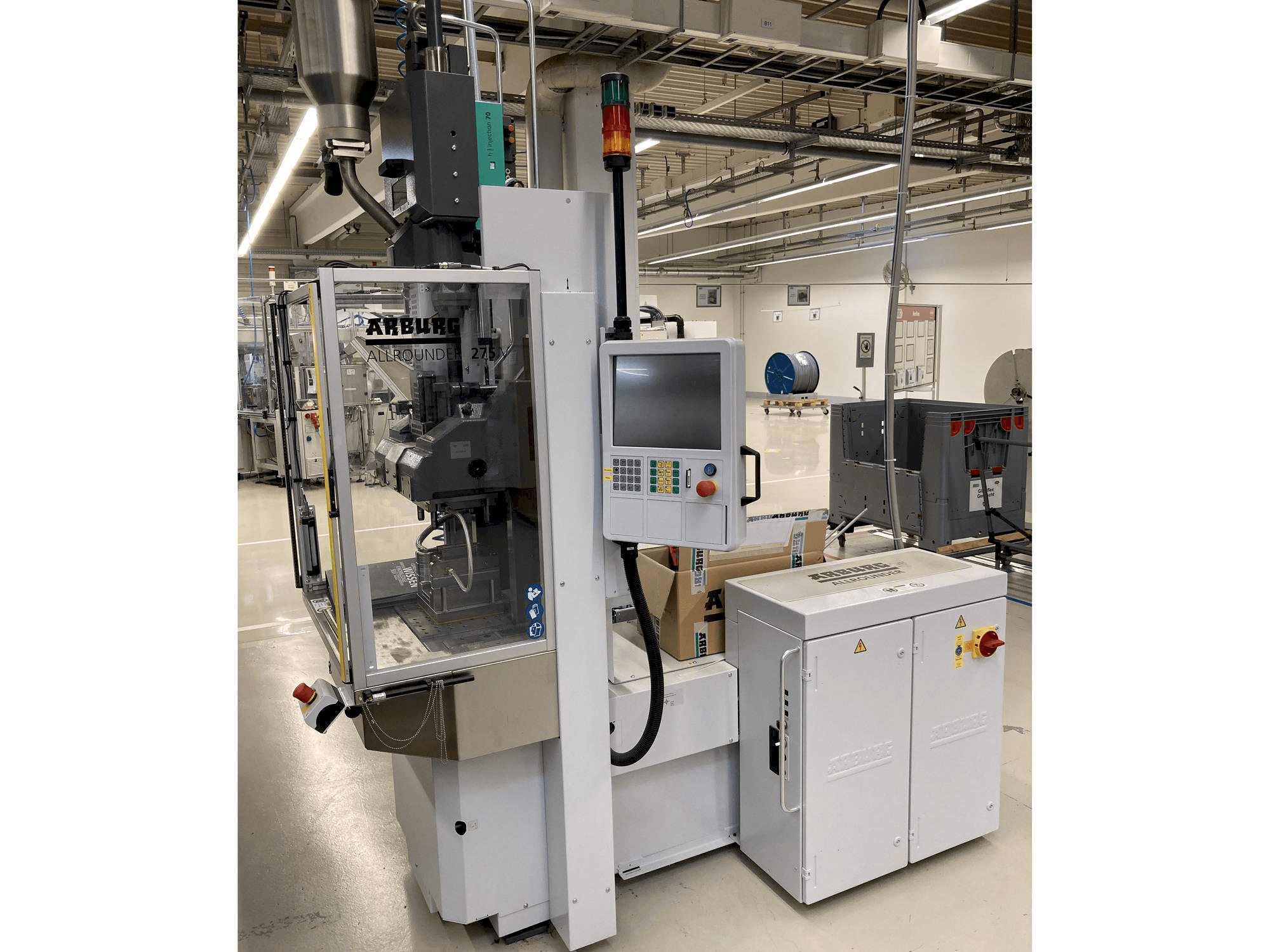 Masina Arburg Allrounder 275 V 250-70 eestvaade