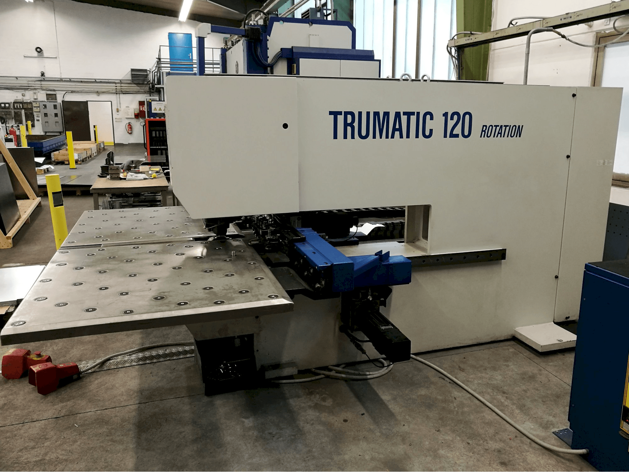 Masinavaade Trumpf Trumatic 120R paremalt