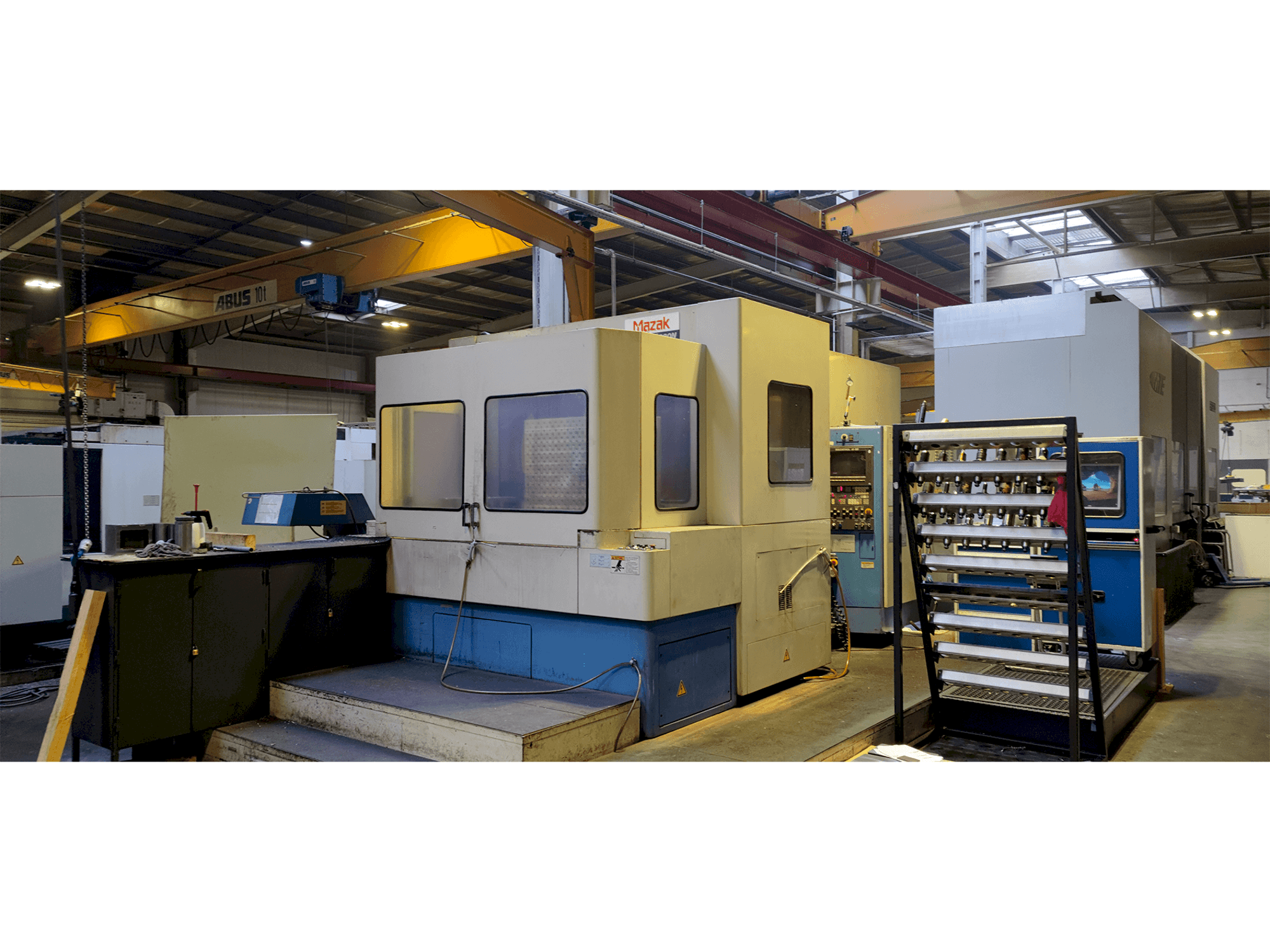 Masina Mazak H-630 N eestvaade