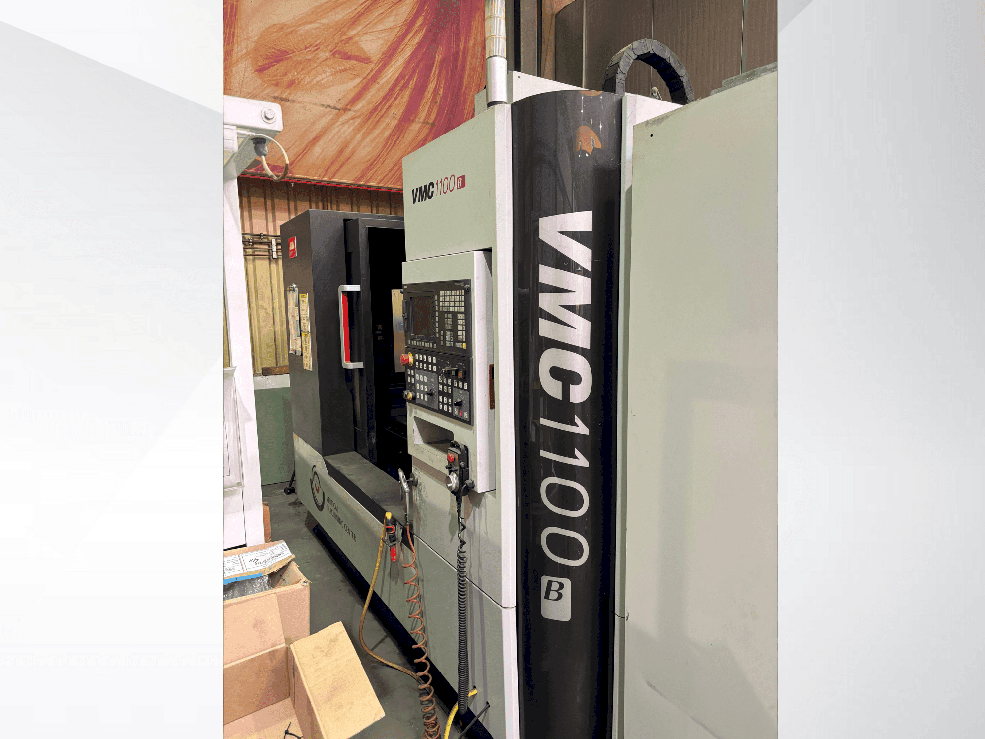 Masina SMTCL vmc 1100B eestvaade