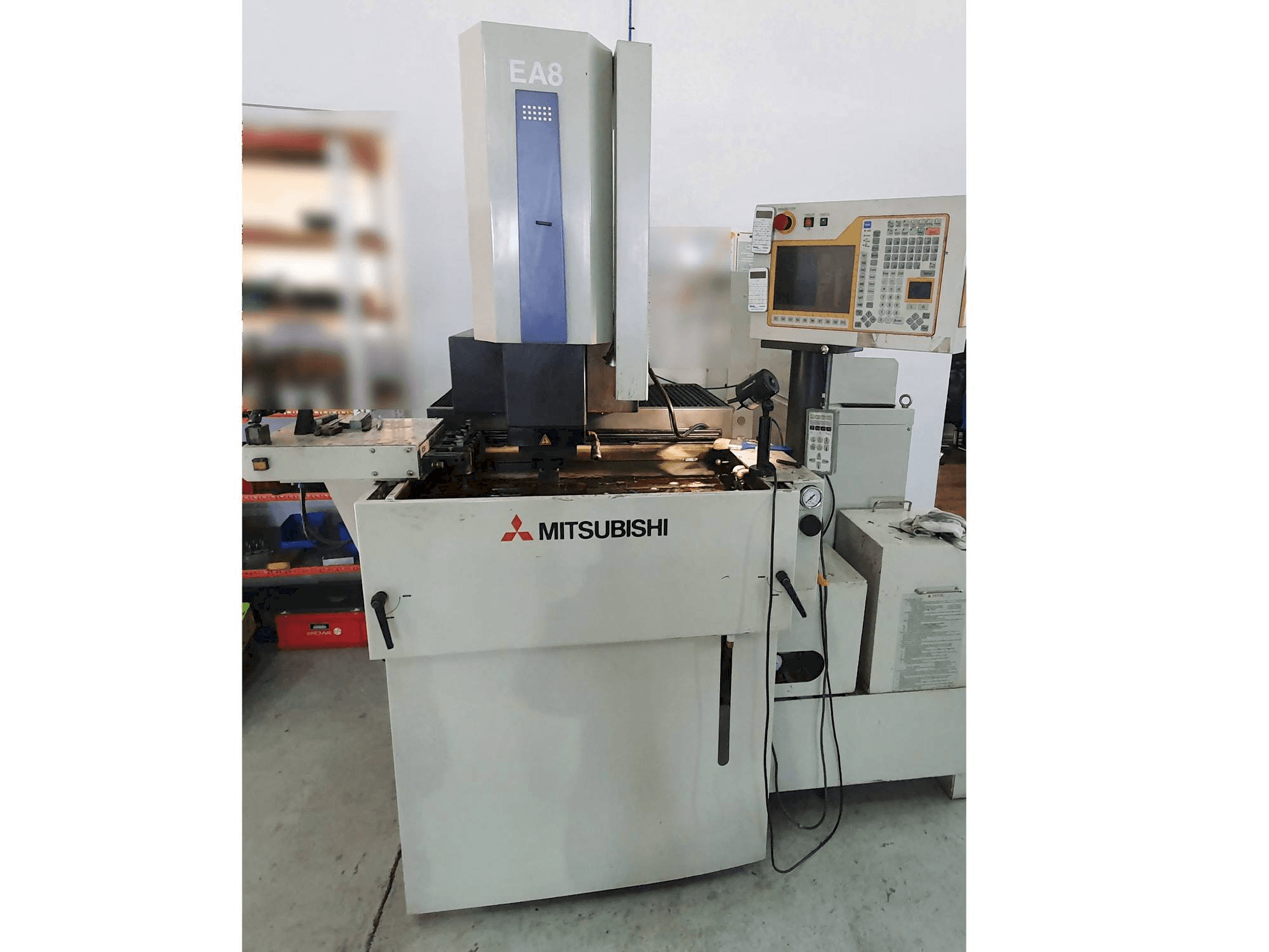 Masina Mitsubishi EA8 eestvaade