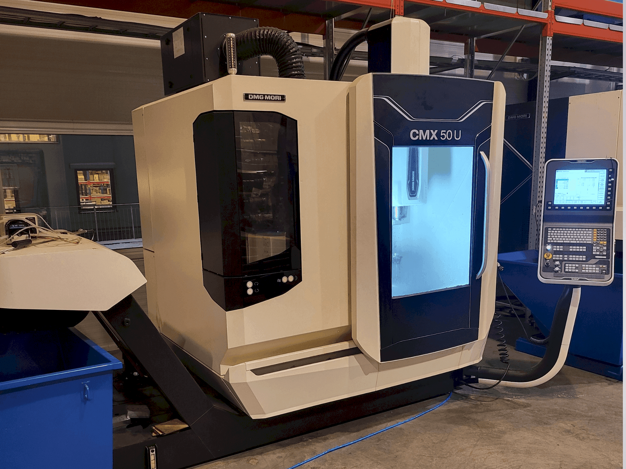 Masina DMG MORI CMX 50U eestvaade