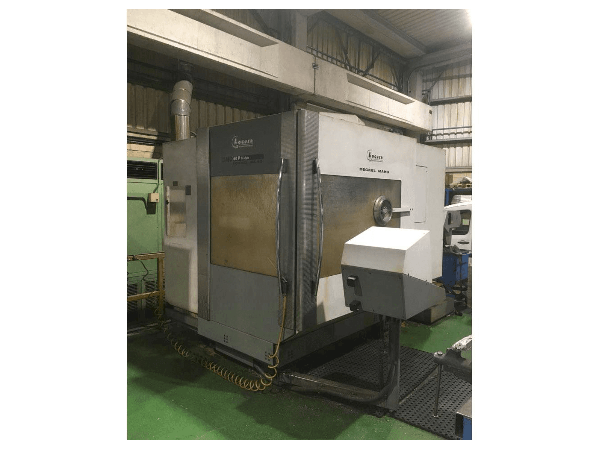 Masina DECKEL MAHO DMU 60P hi-dyn eestvaade