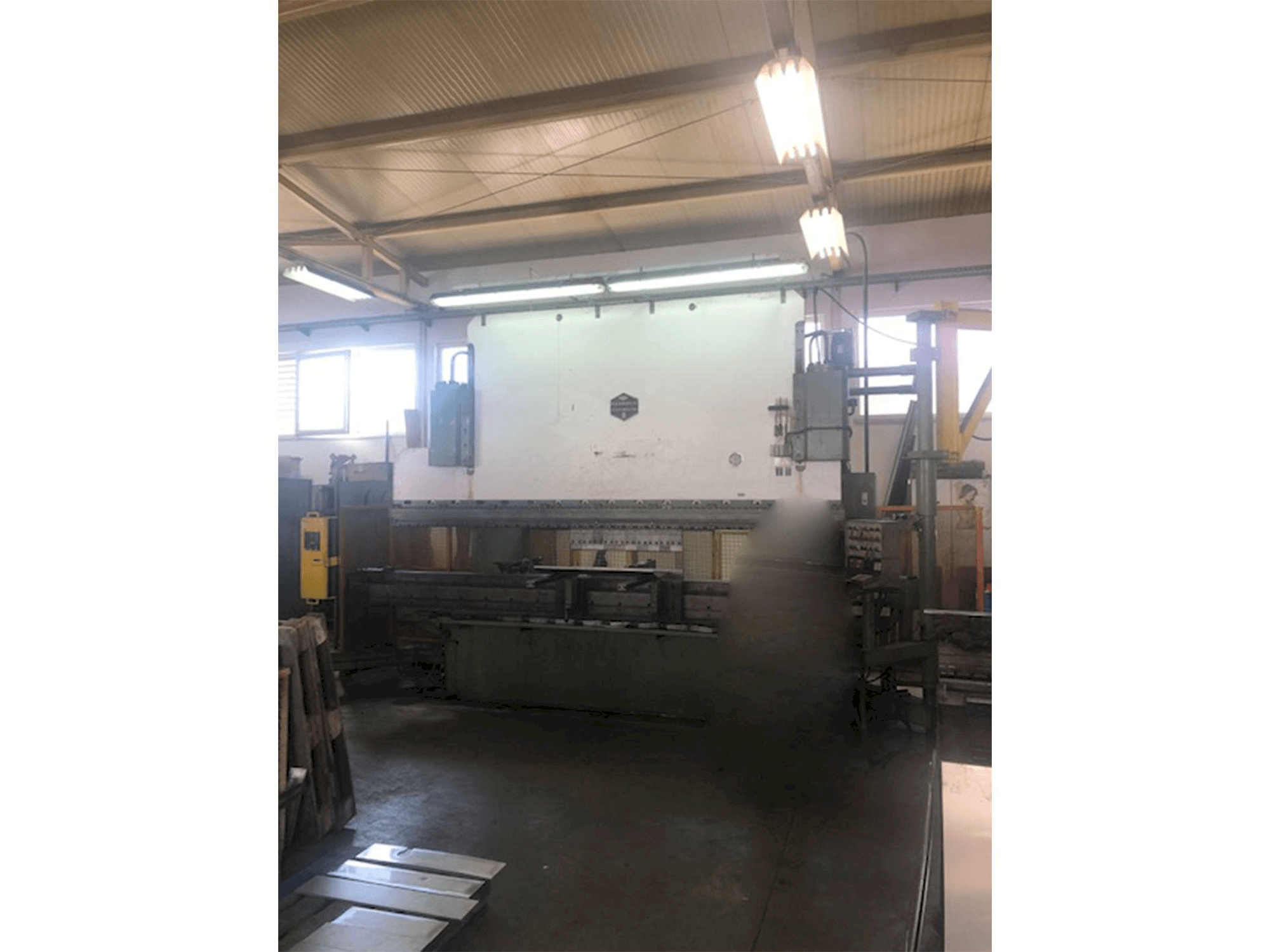 Masina HAMMERLE AP CNC 200 SID eestvaade