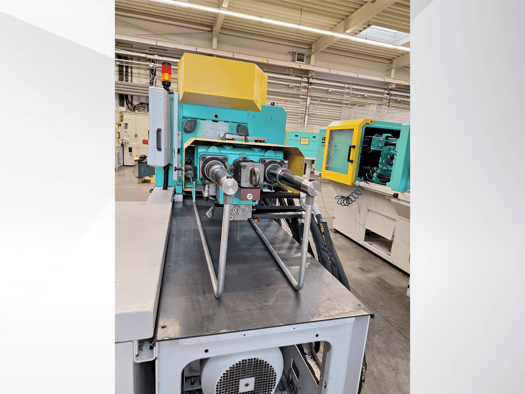 Masina Arburg 370 S 600 - 170 eestvaade