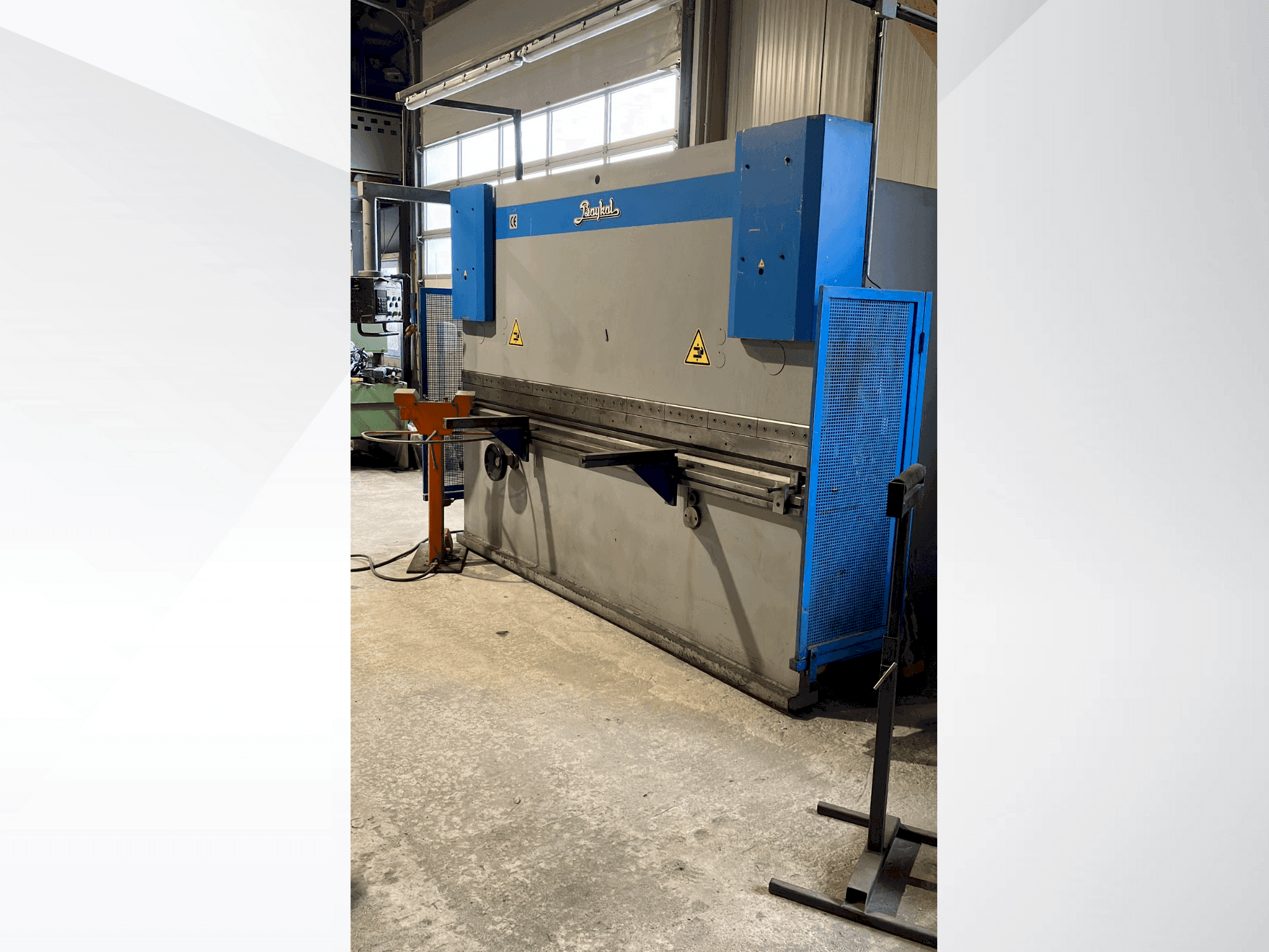 Masina Baykal APH 3106x120 eestvaade