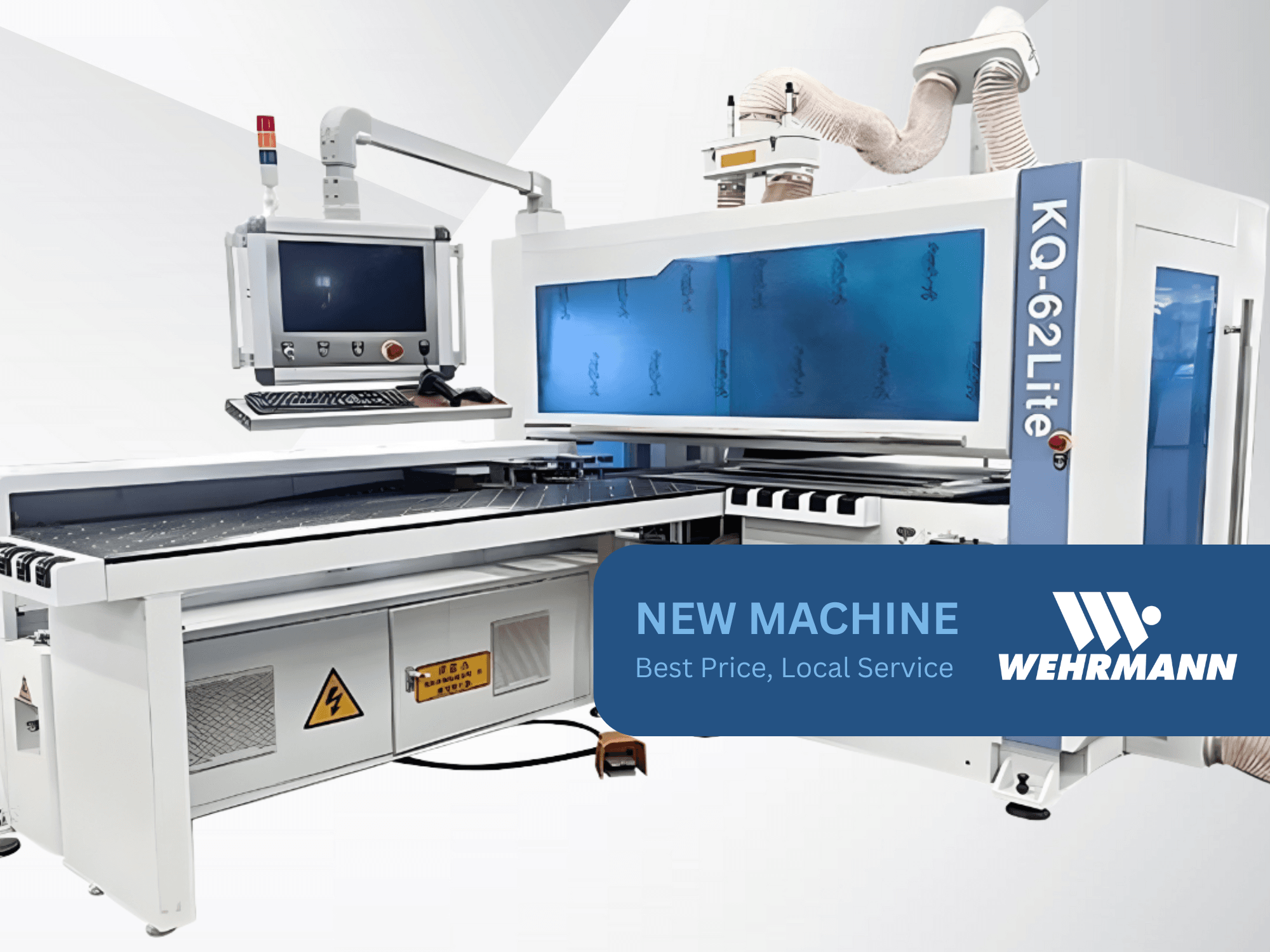 Wehrmann KQ-62Lite CNC-tööpink, esiplaan, millel on digitaalne ekraan, juhtpaneel ja konveierilint koos ohutushoiatussiltidega.