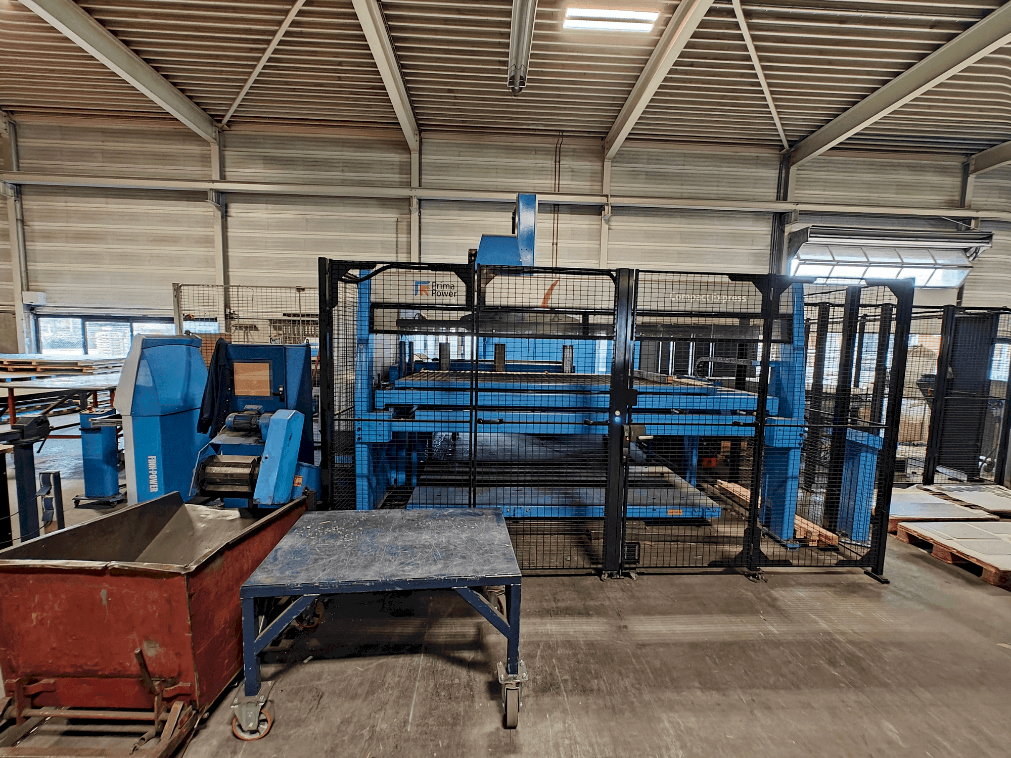 Masina Finn-Power C6 + Compact Express eestvaade